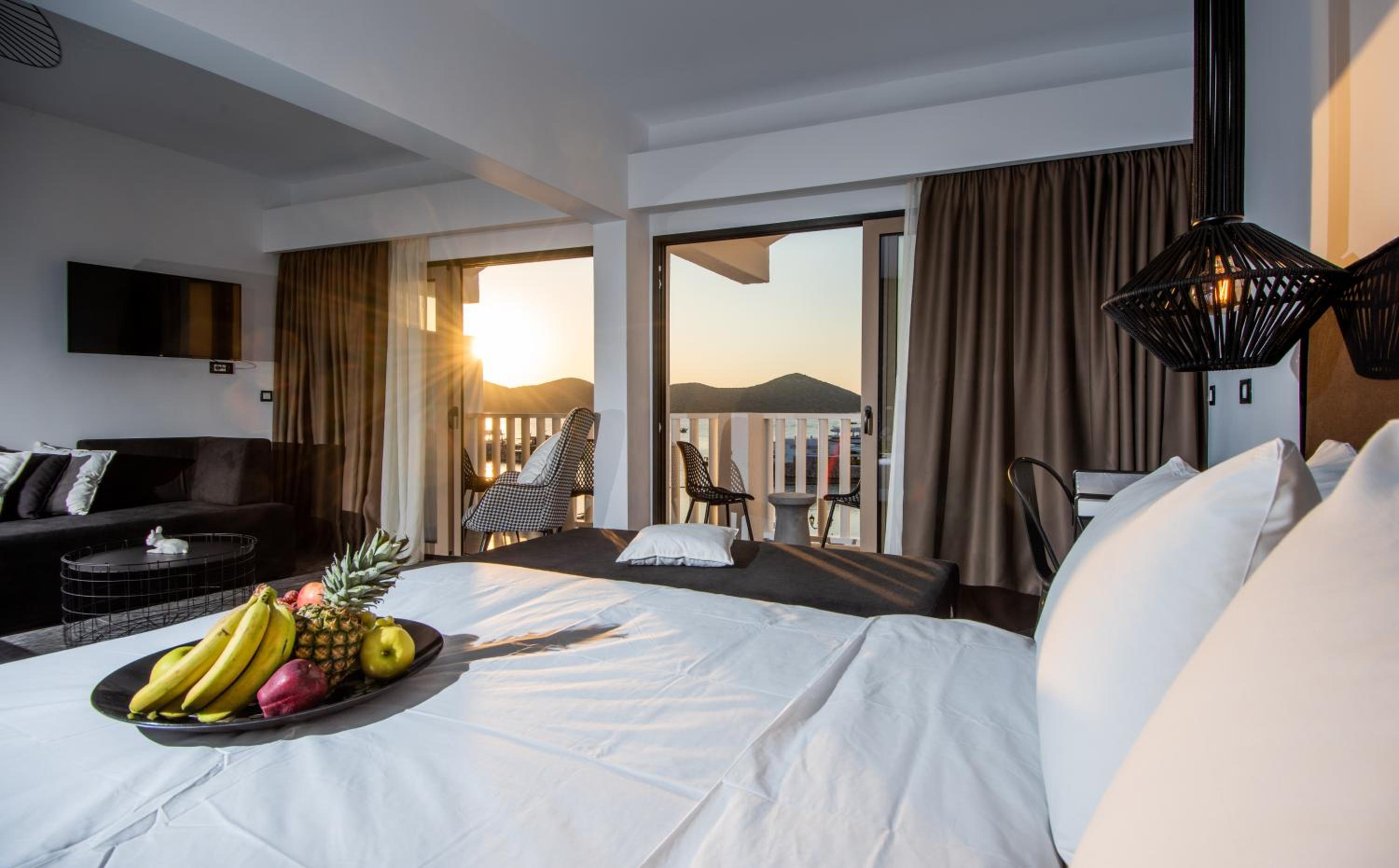 King Suite with Sea View