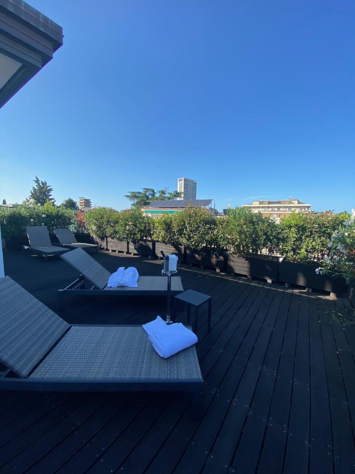 Suite with Terrace - Photo 4