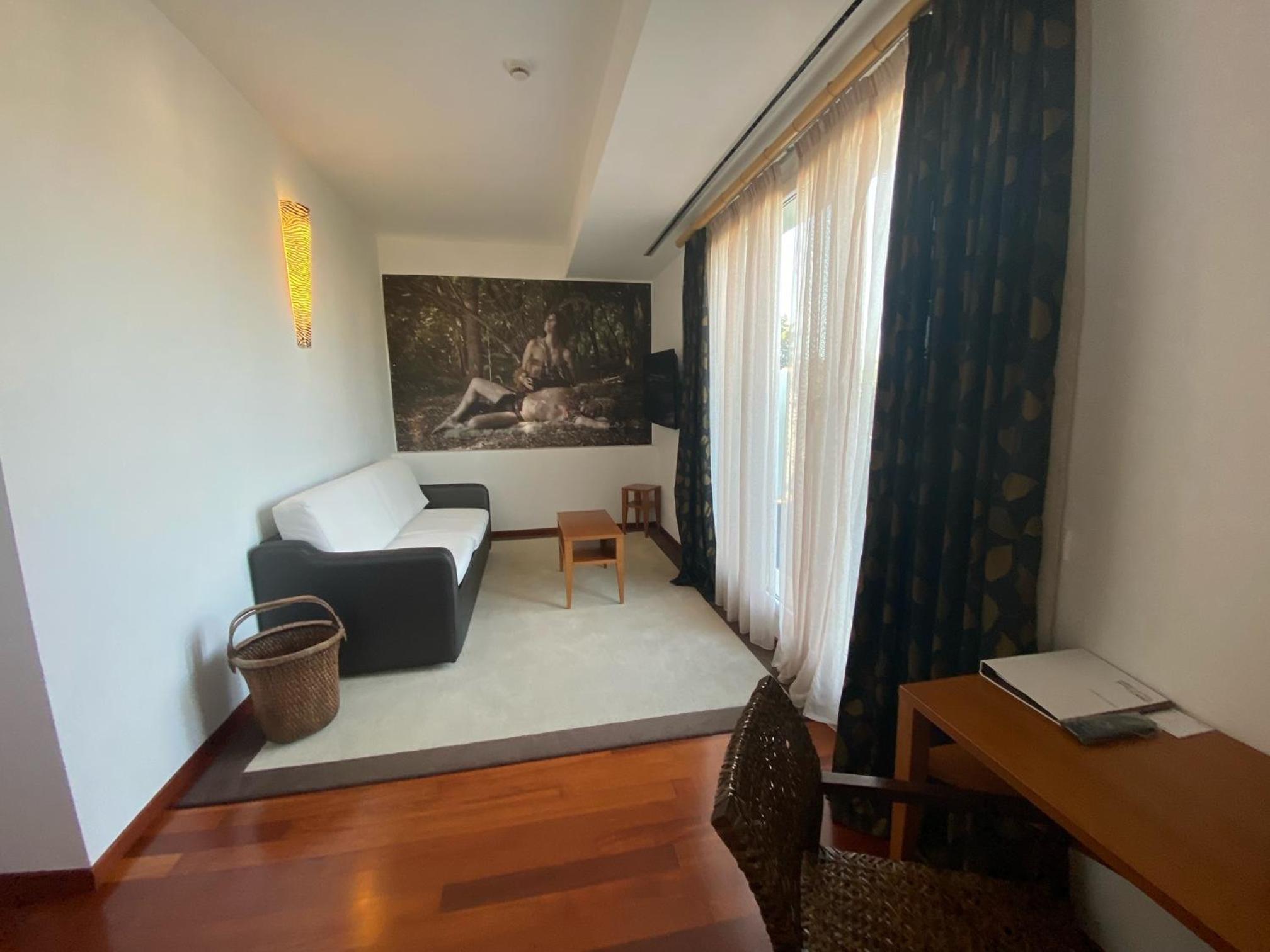 Suite with Terrace - Photo 17