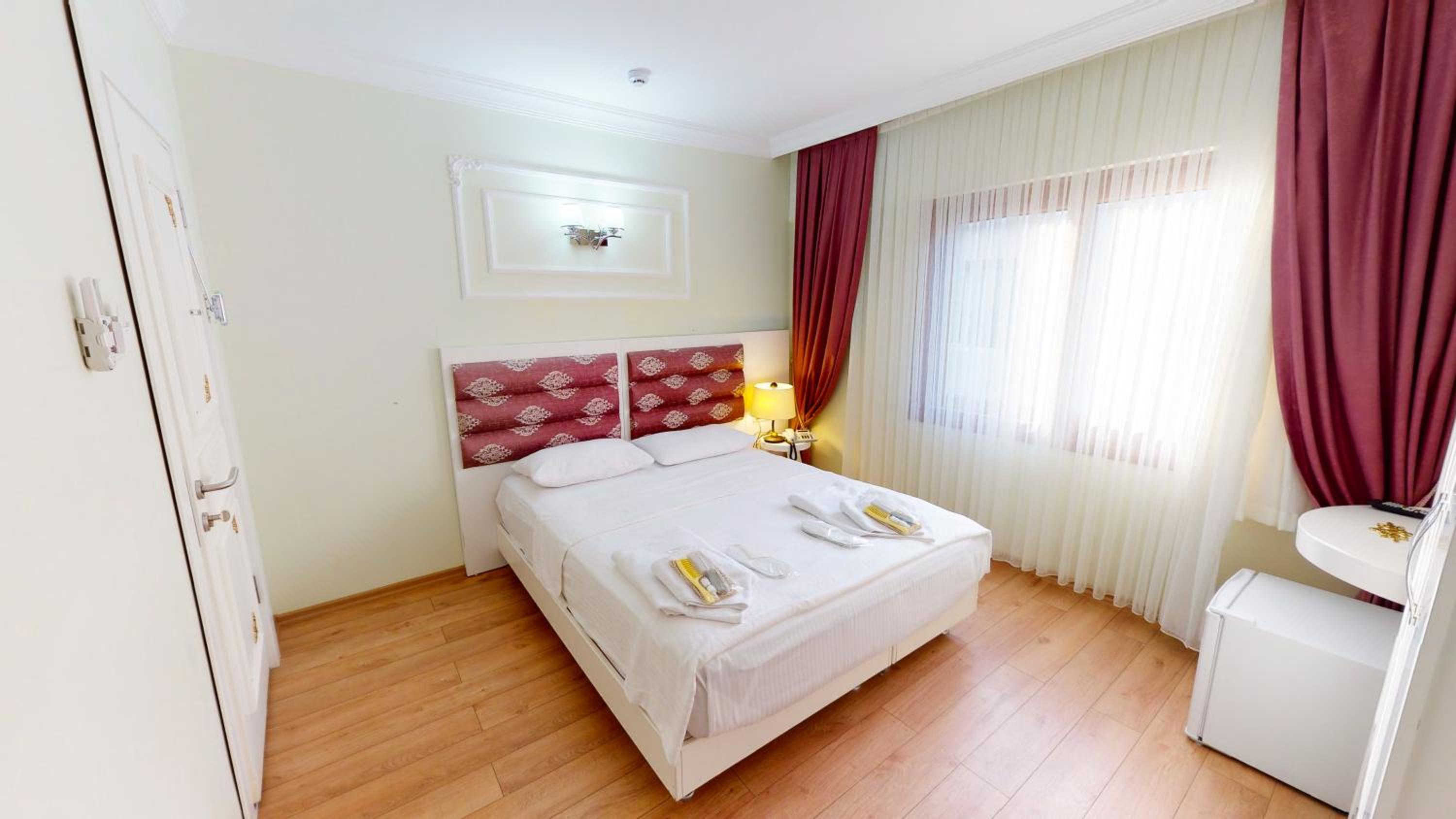 Superior Double or Twin Room photo 3