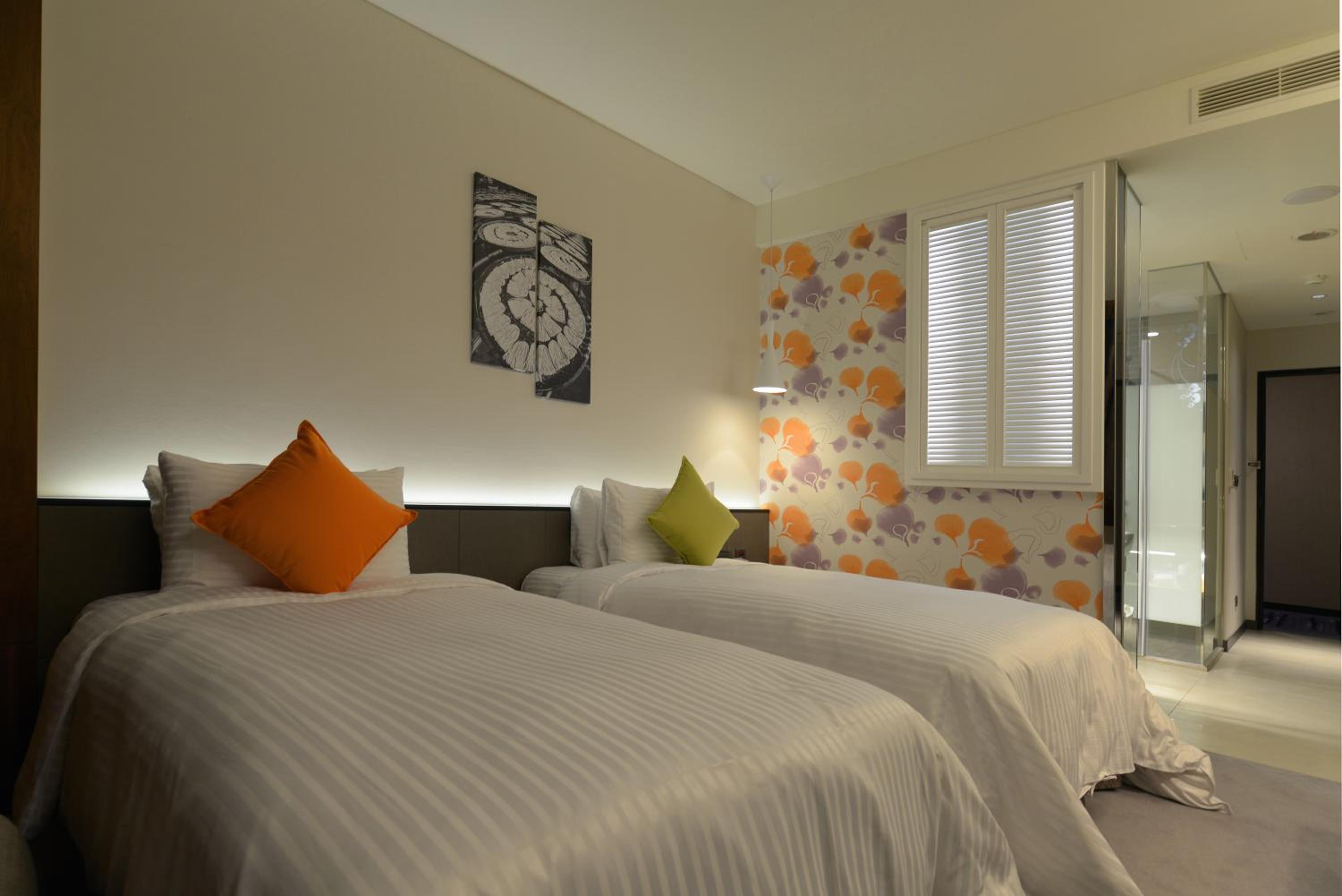Deluxe Twin Room photo 3