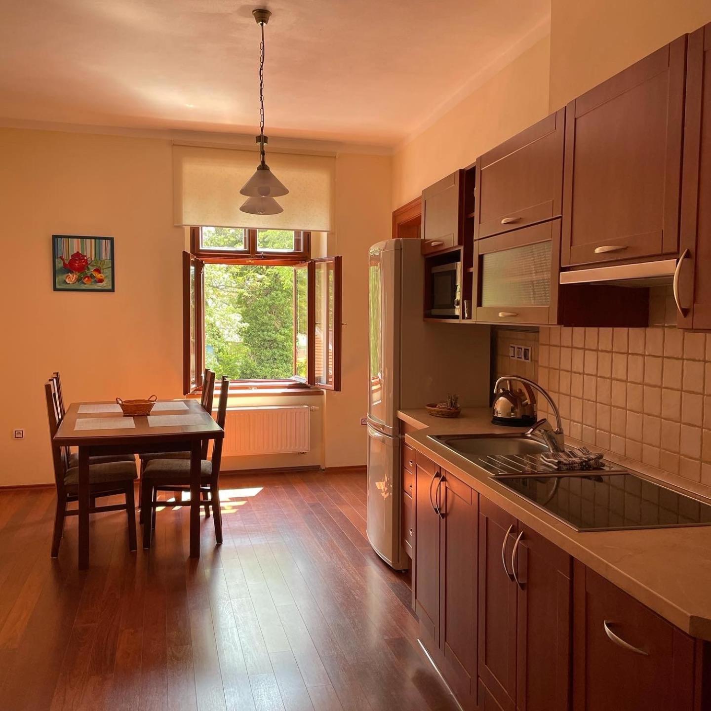 Apartment with View and Balcony photo 3