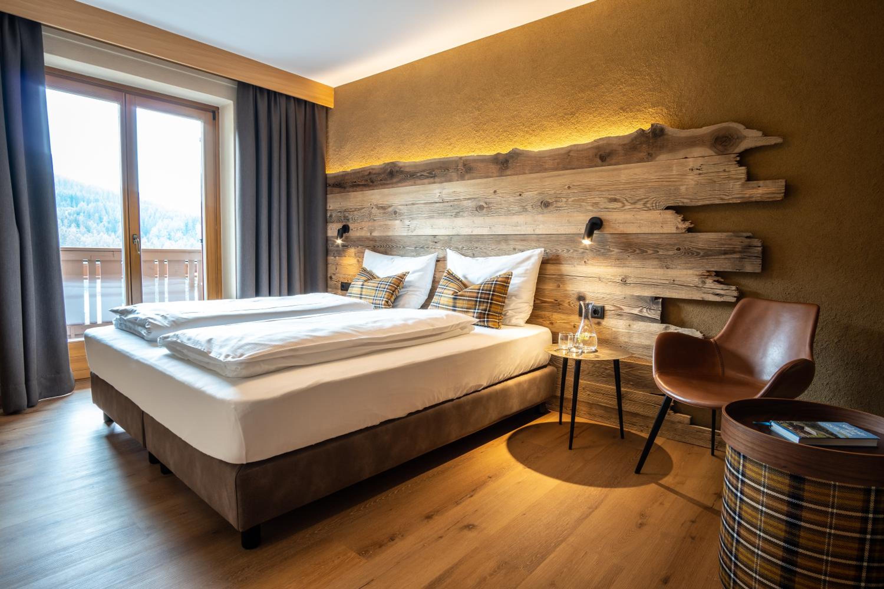 Double Room with Mountain View