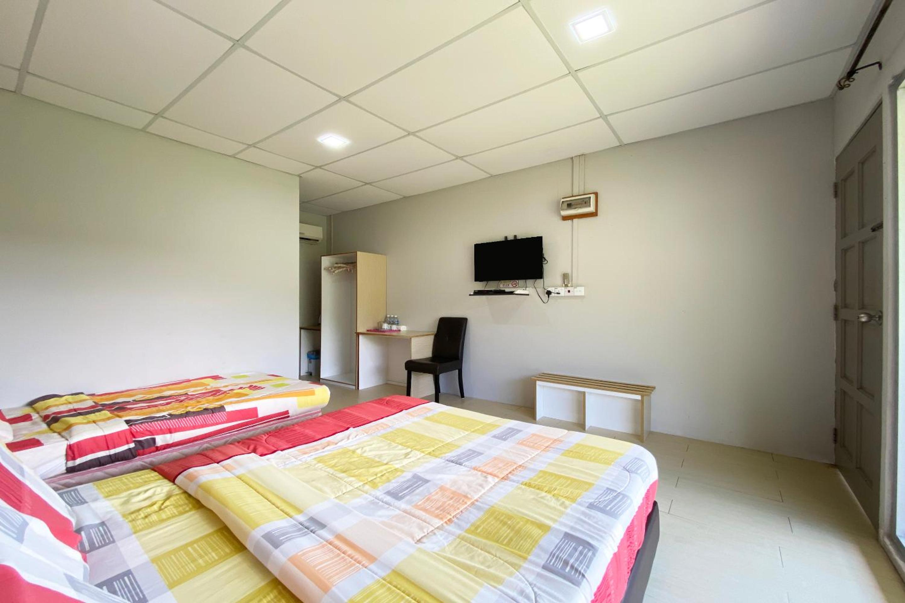 Triple Room With Private Bathroom