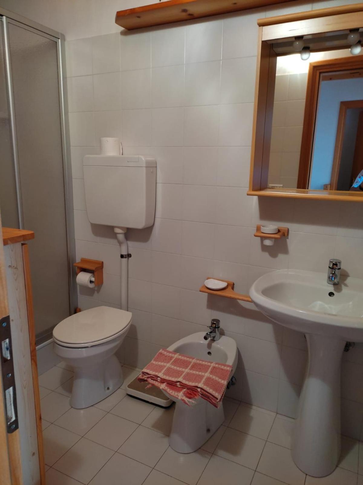 Three-Bedroom Apartment - Photo 46