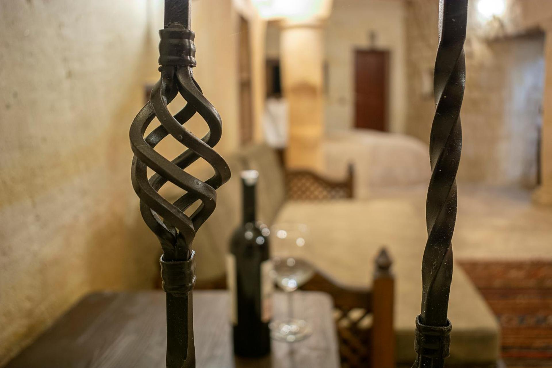 Superior Suite - Photo 32