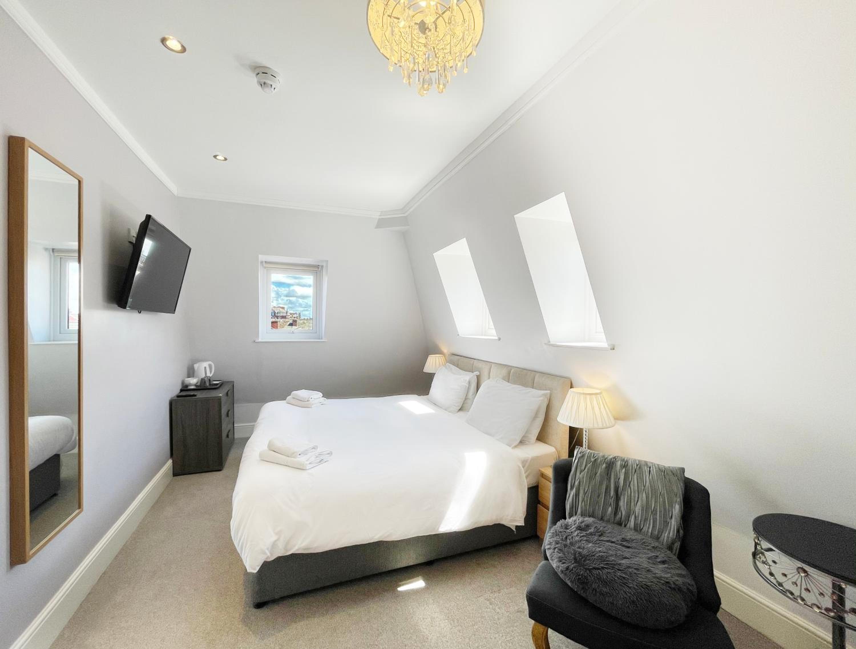 Superior Double or Twin Room photo 1