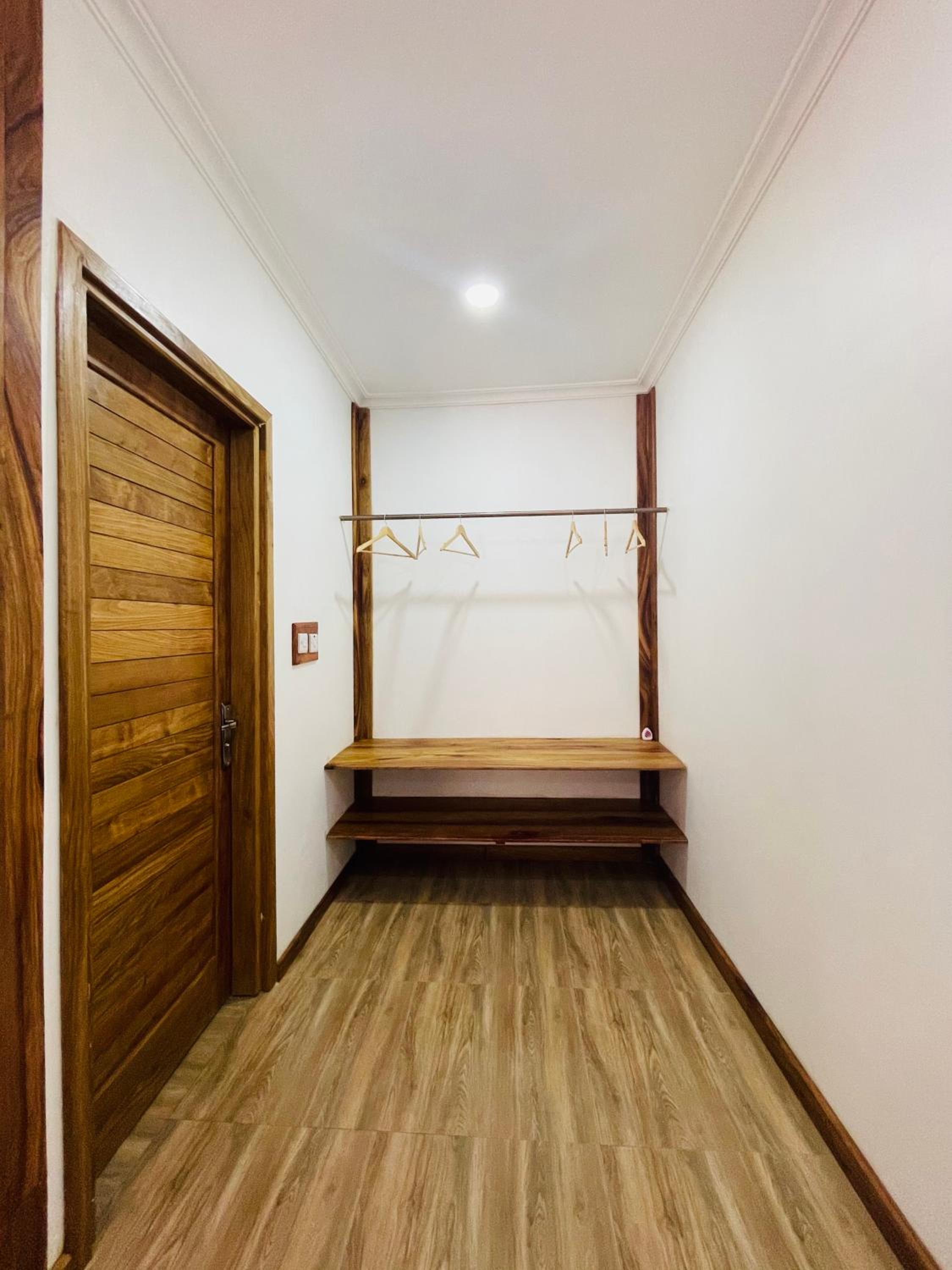 Family Room - Photo 4