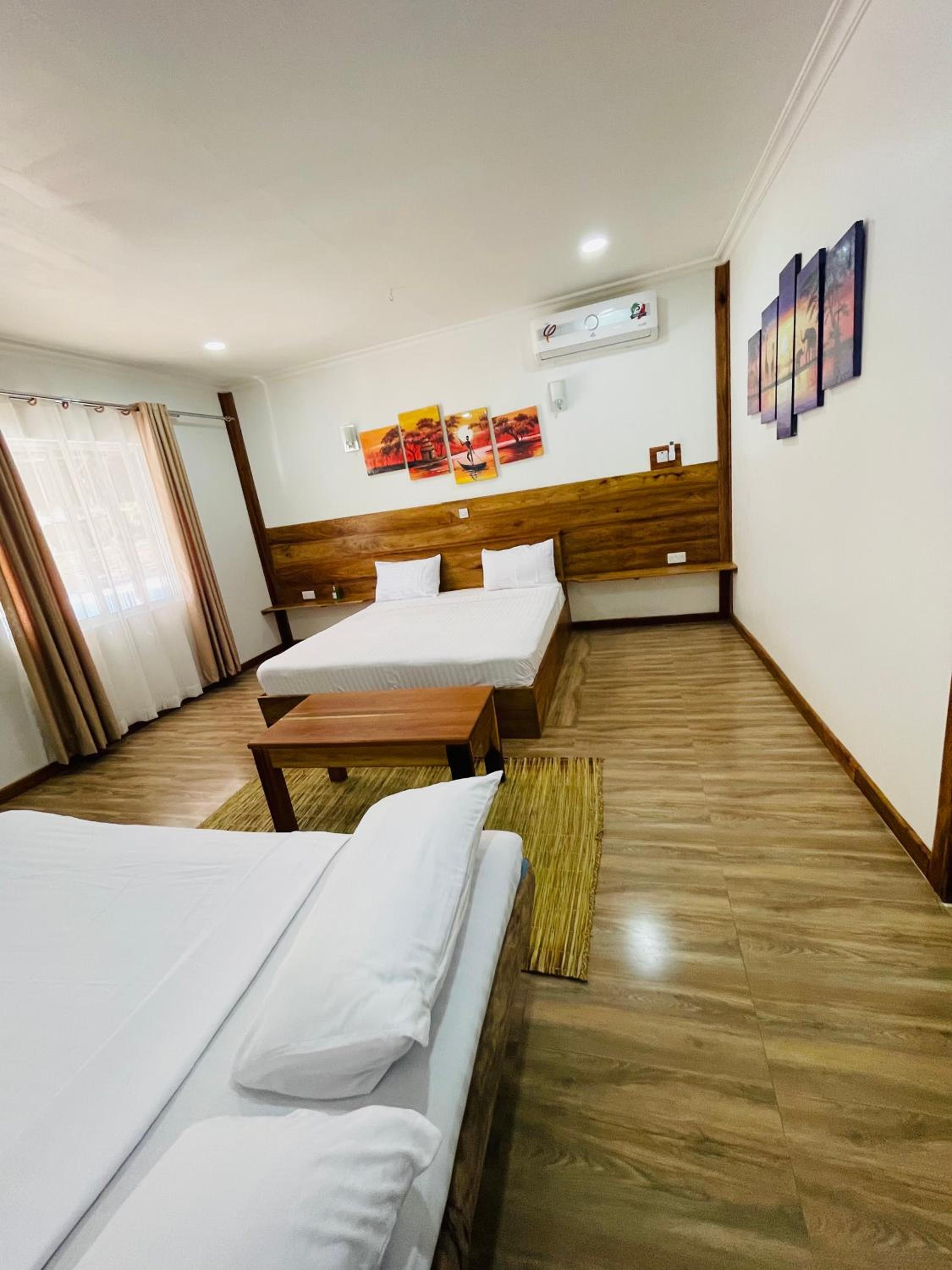 Comfort Quadruple Room - Photo 8