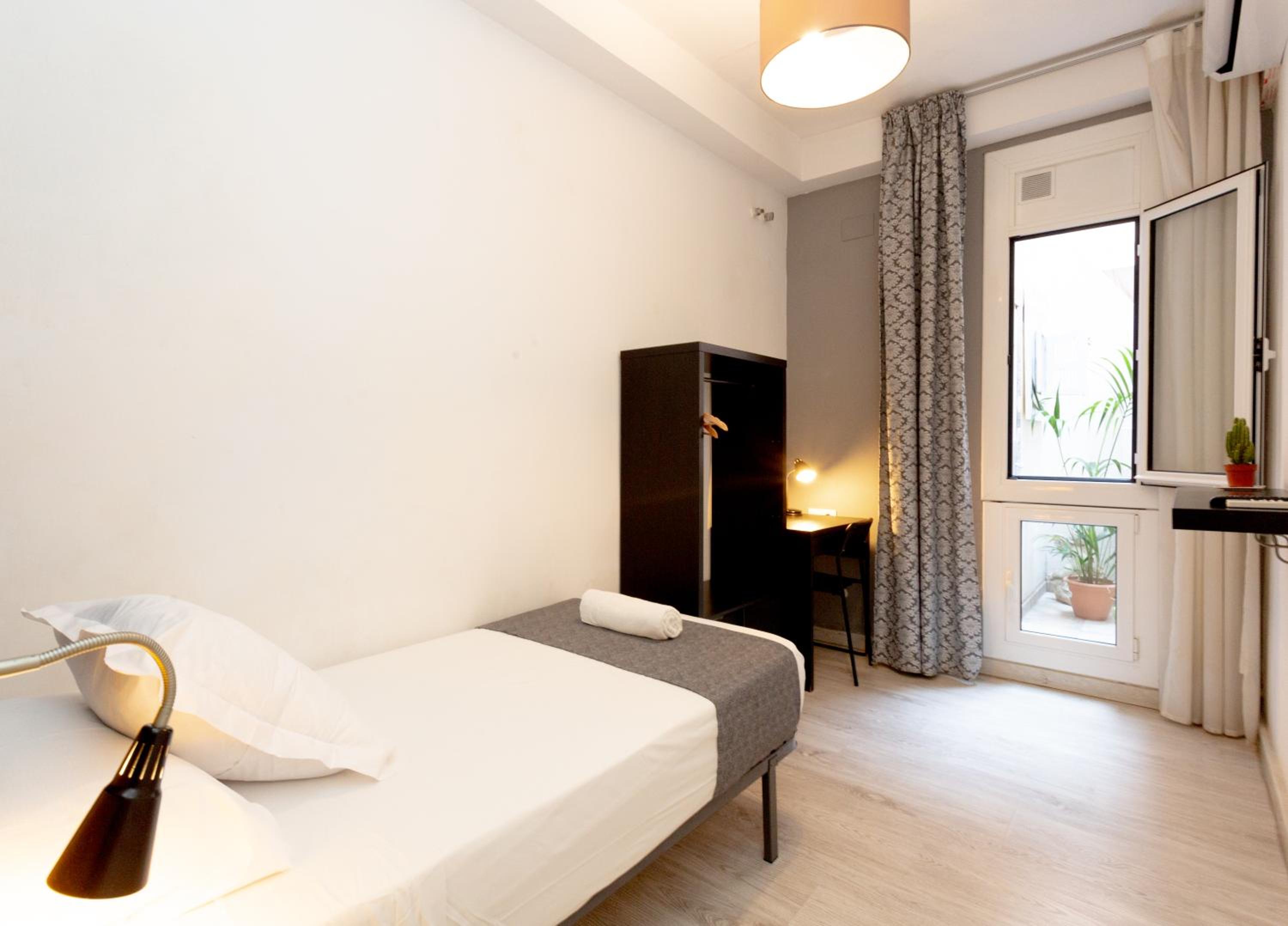 Habitación individual con baño privado