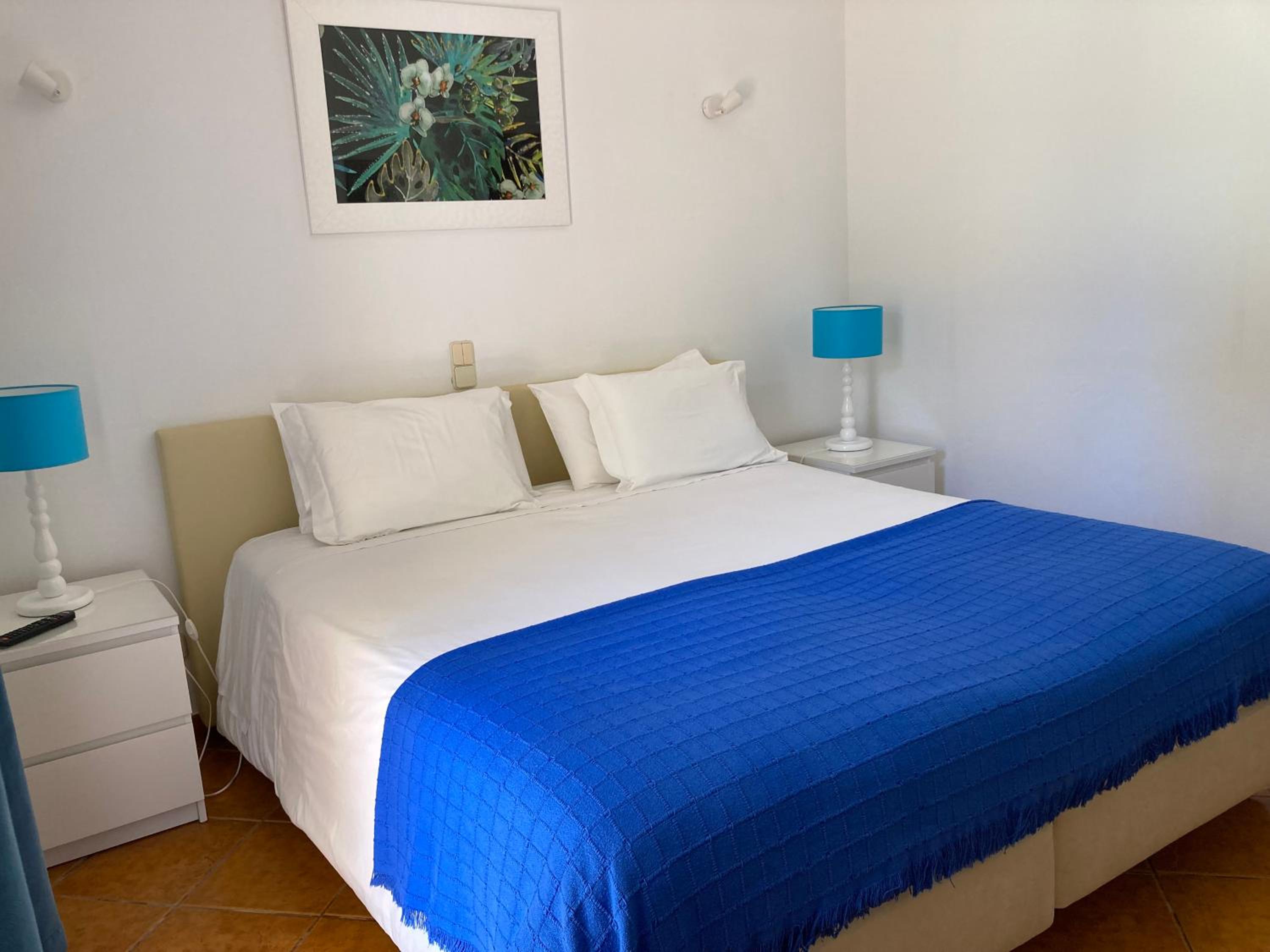 Double Room - Photo 10