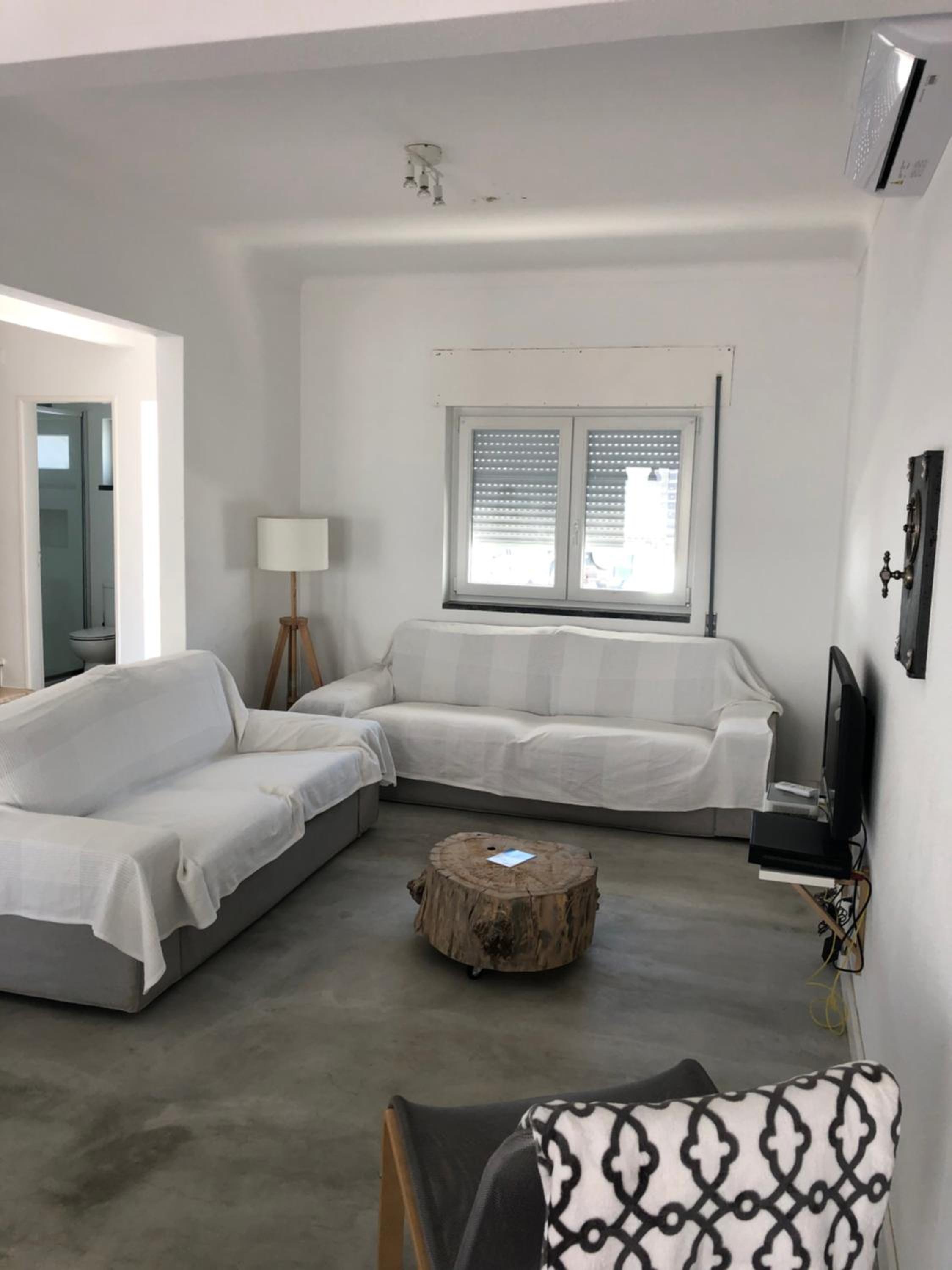 Four-Bedroom House - Photo 16