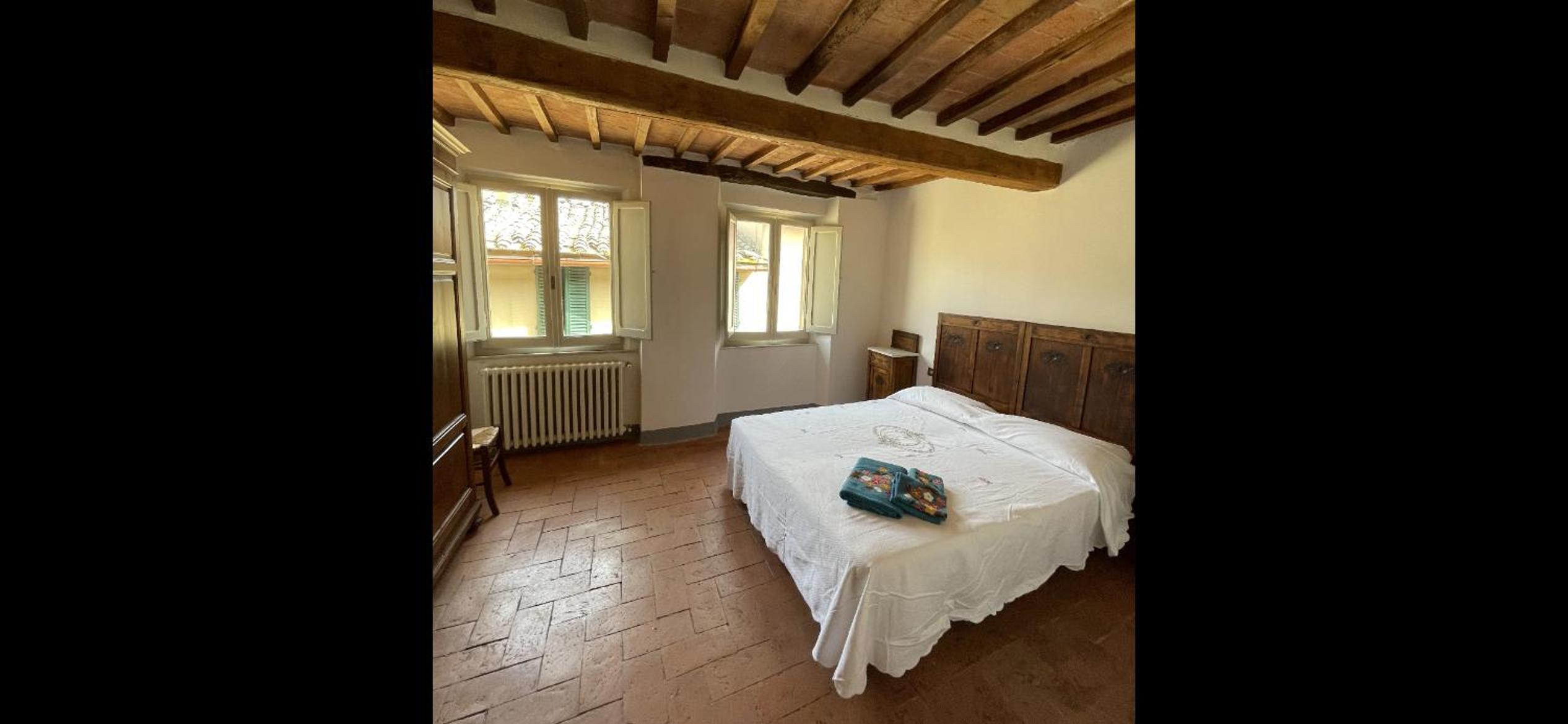 Two-Bedroom House - Photo 5