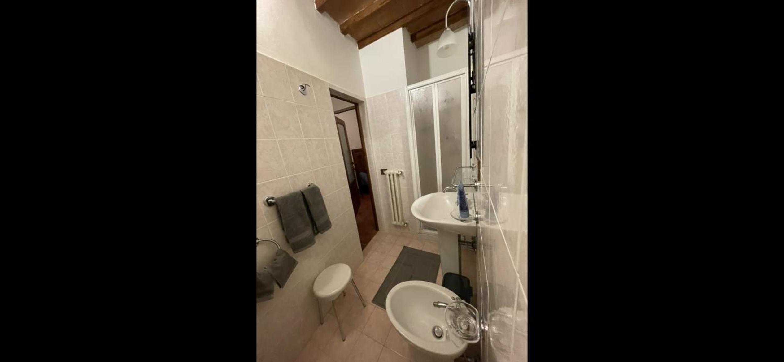 Two-Bedroom House - Photo 23