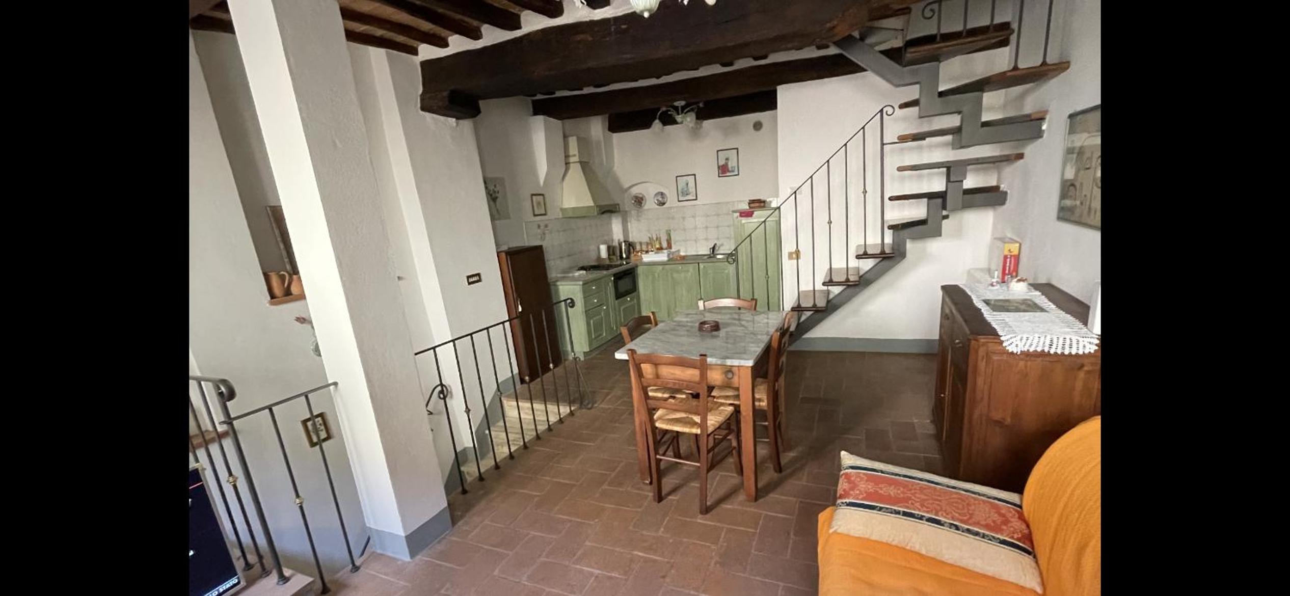 Two-Bedroom House - Photo 8