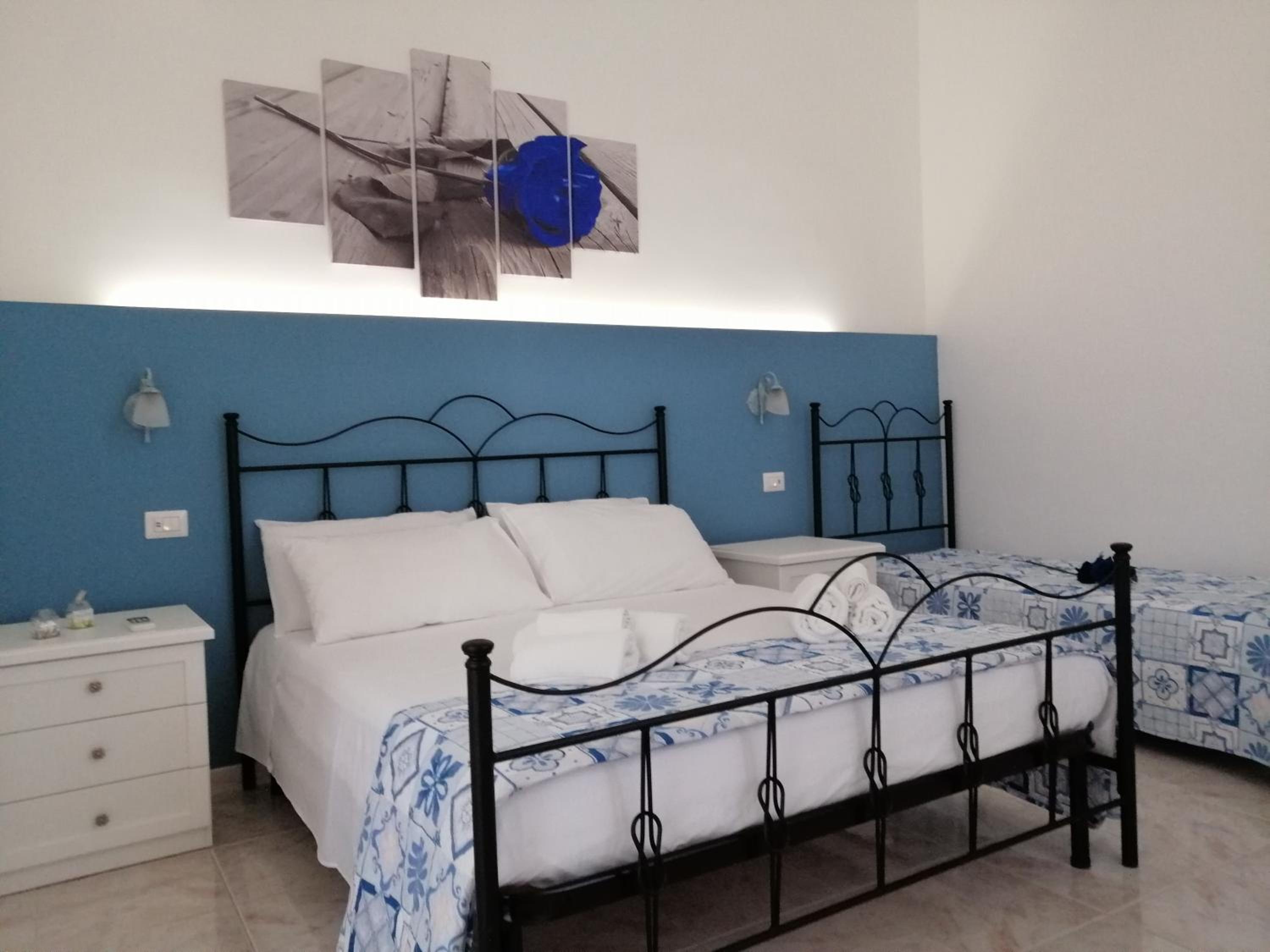 One-Bedroom House - Photo 1
