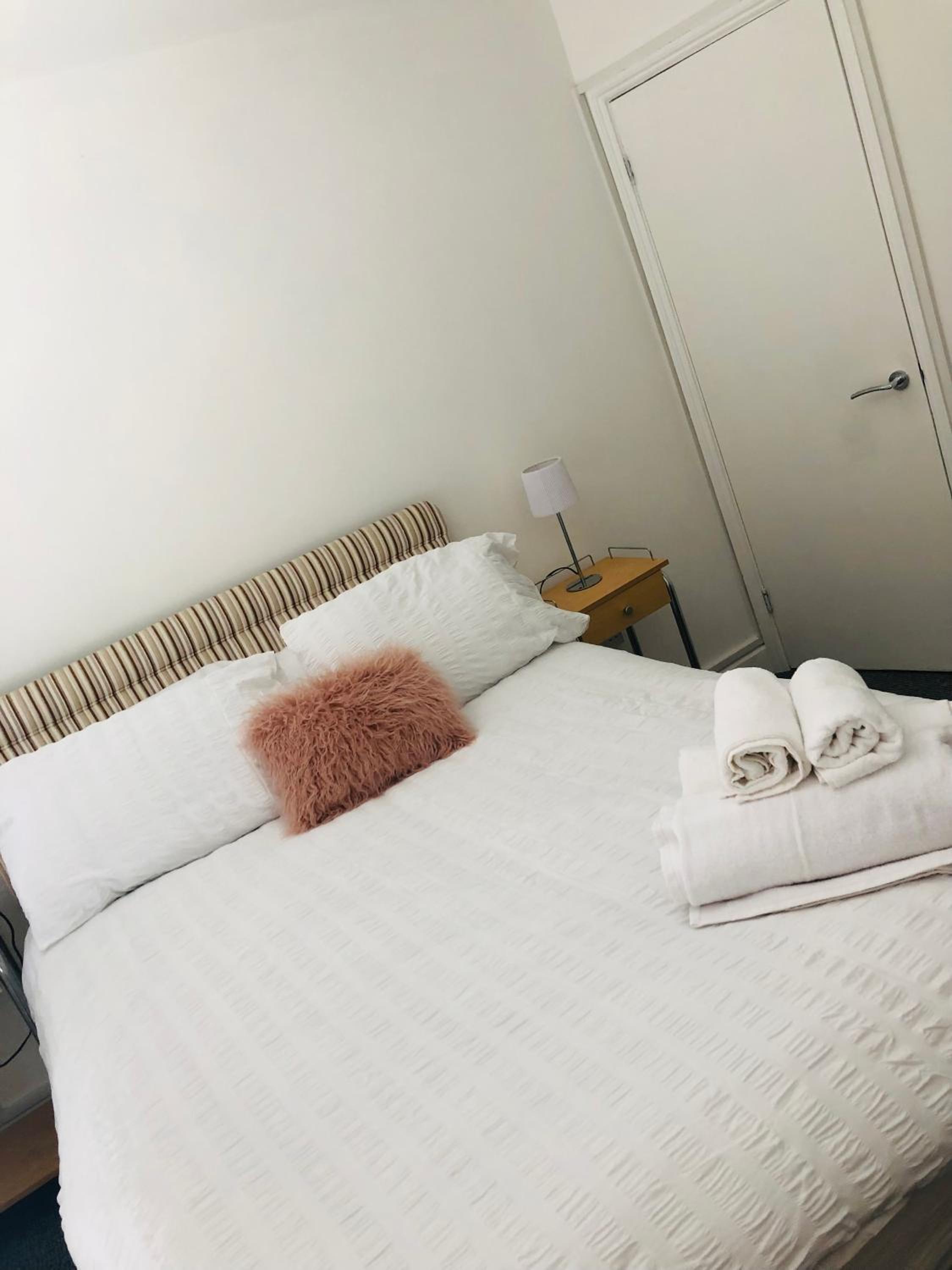 Two-Bedroom Apartment - Photo 4