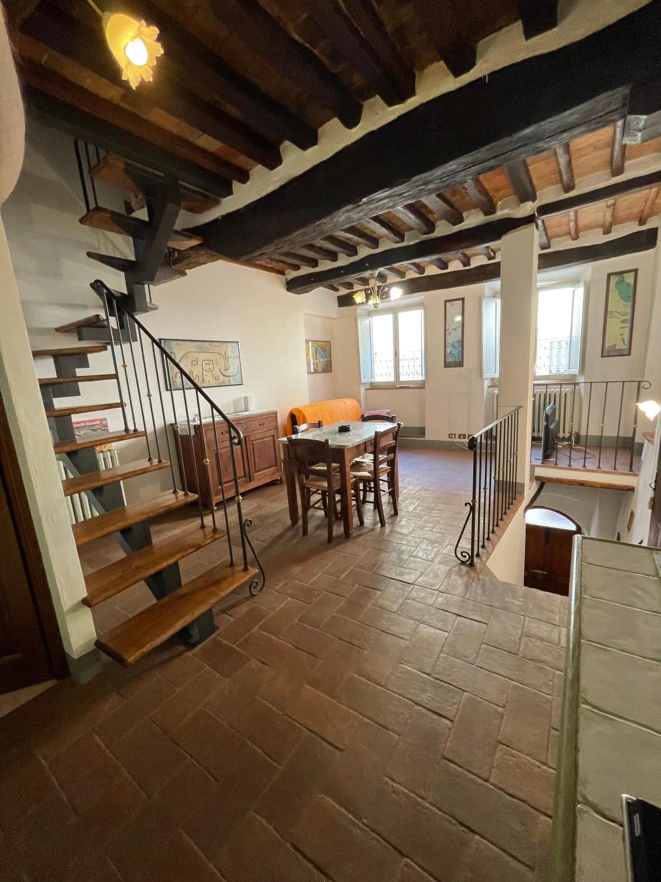 Two-Bedroom House - Photo 9