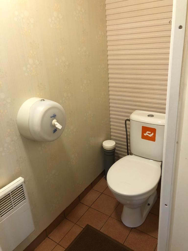 Bungalow (8 Adults) - Photo 7