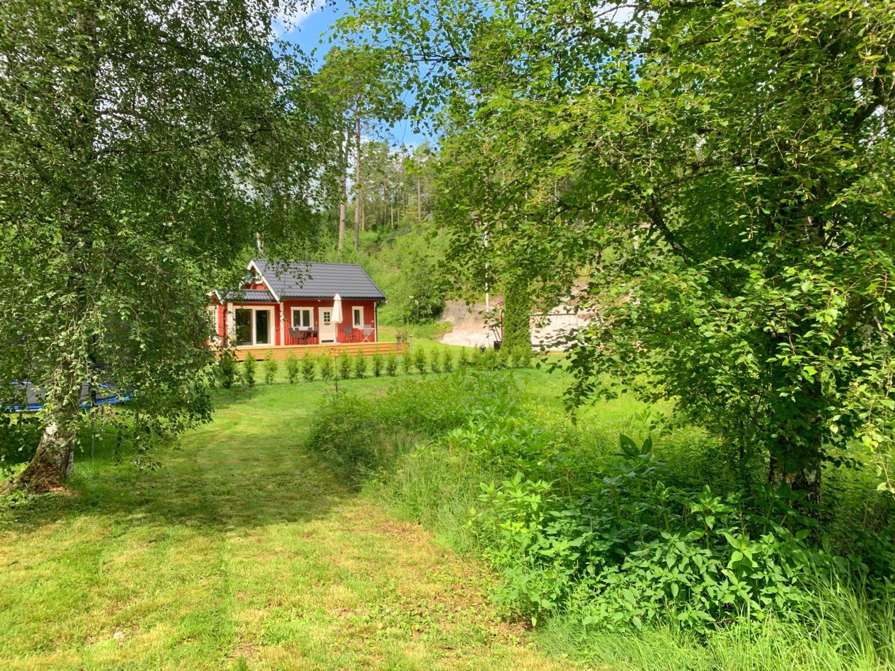 Two-Bedroom House - Photo 17