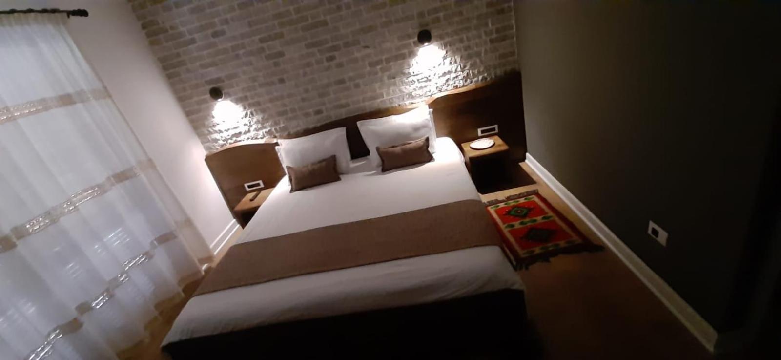 Deluxe Double or Twin Room with City View