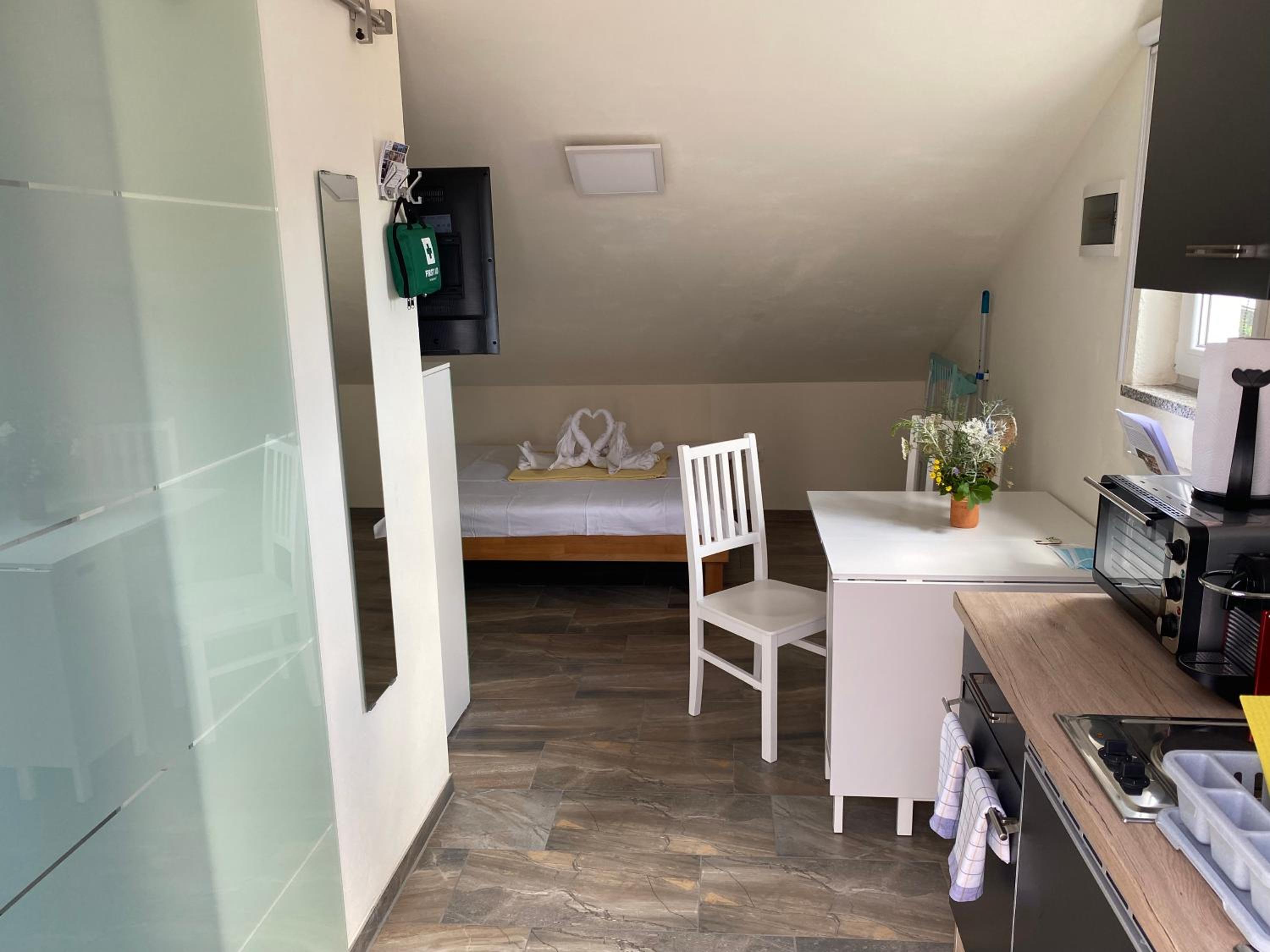 Studio Apartment with Sea View - Photo 27
