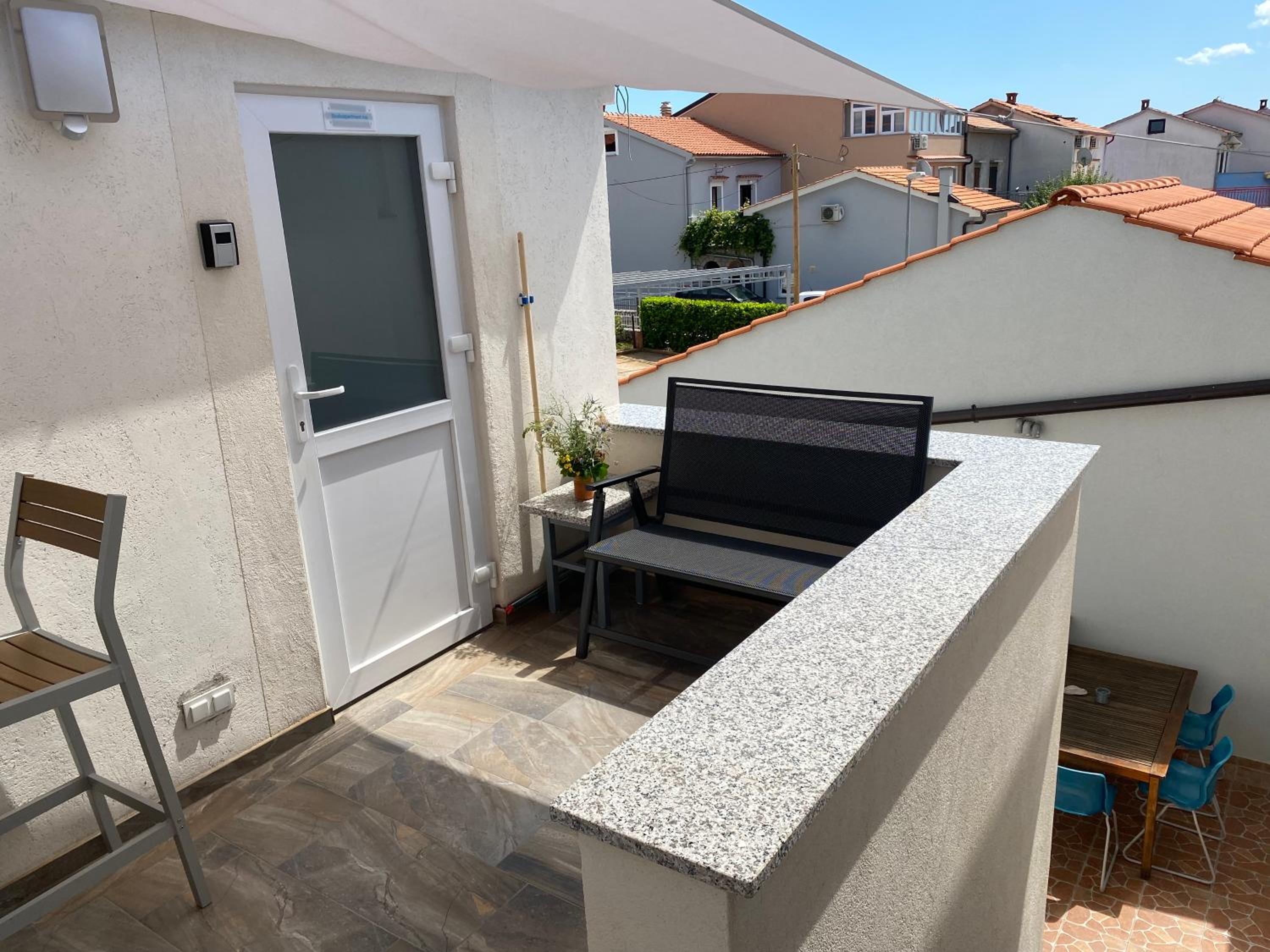 Studio Apartment with Sea View - Photo 24