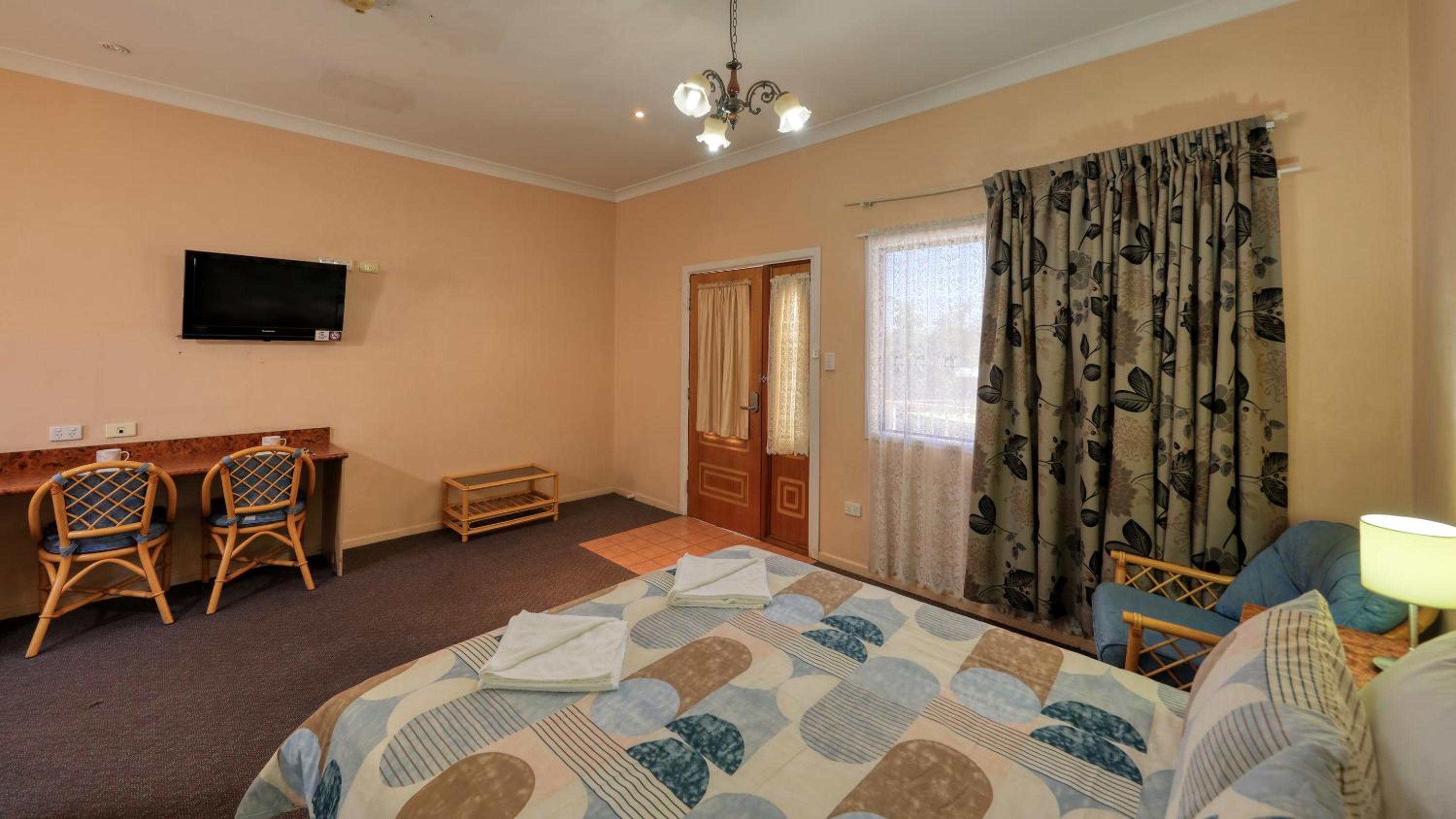 Deluxe Queen Room photo 3