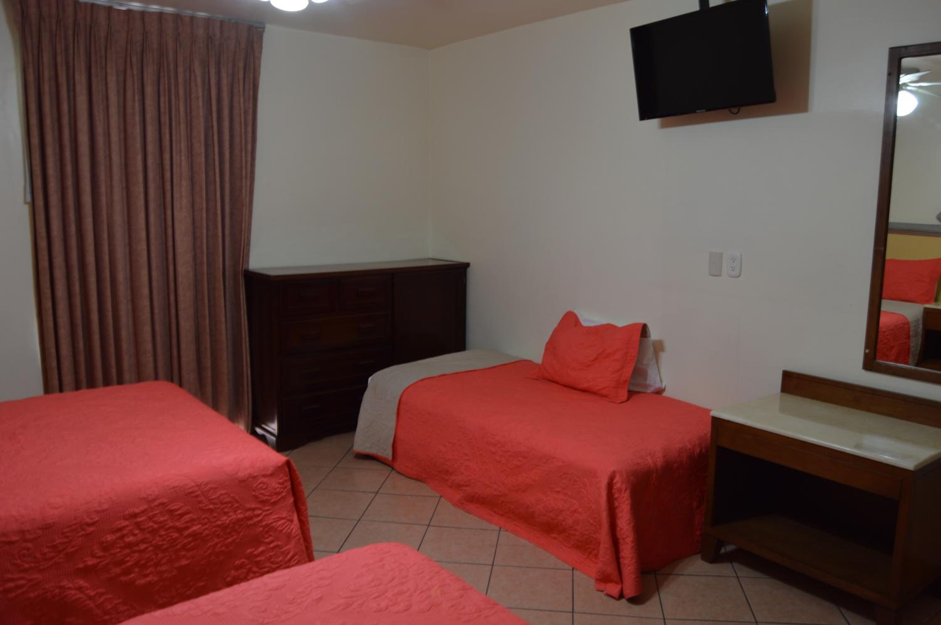 Triple Room photo 2