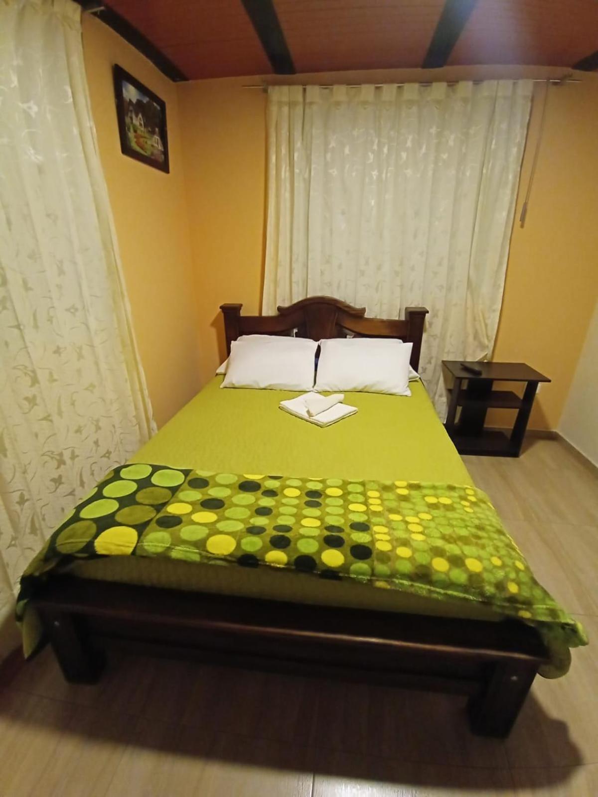 Standard Double Room with Shared Bathroom photo 1