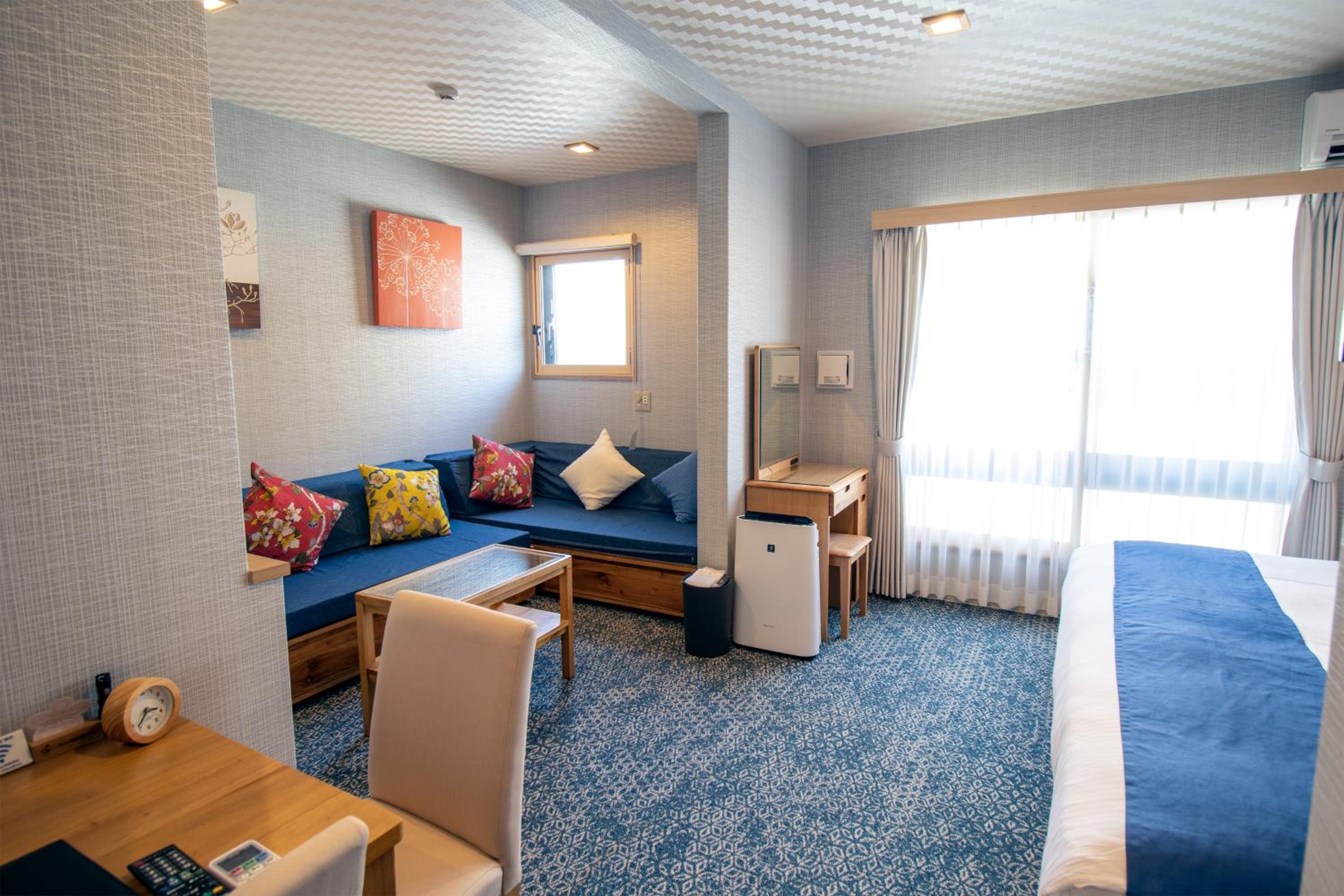 Superior King Room - Photo 15