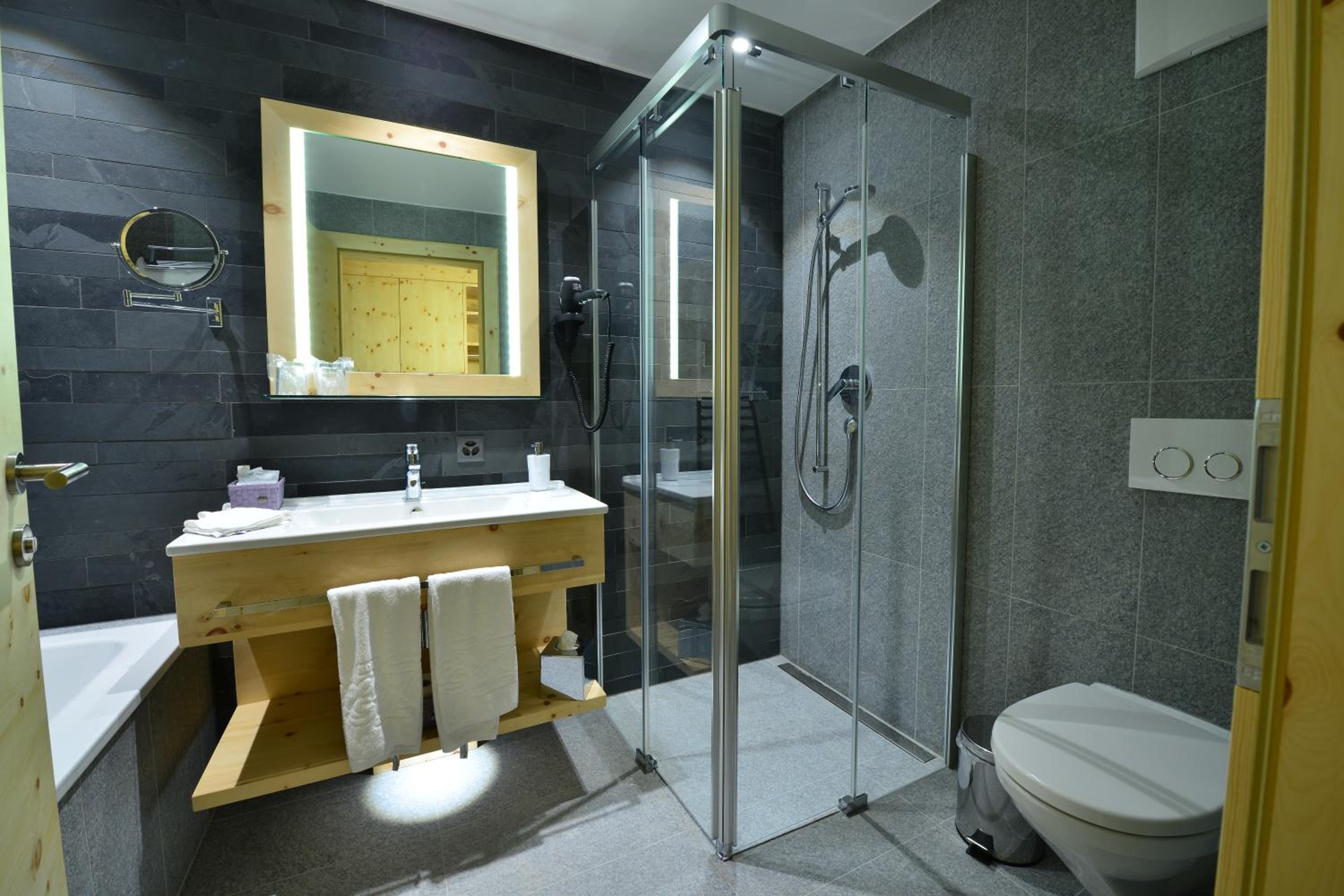 Deluxe Double Room - Ground Floor photo 2