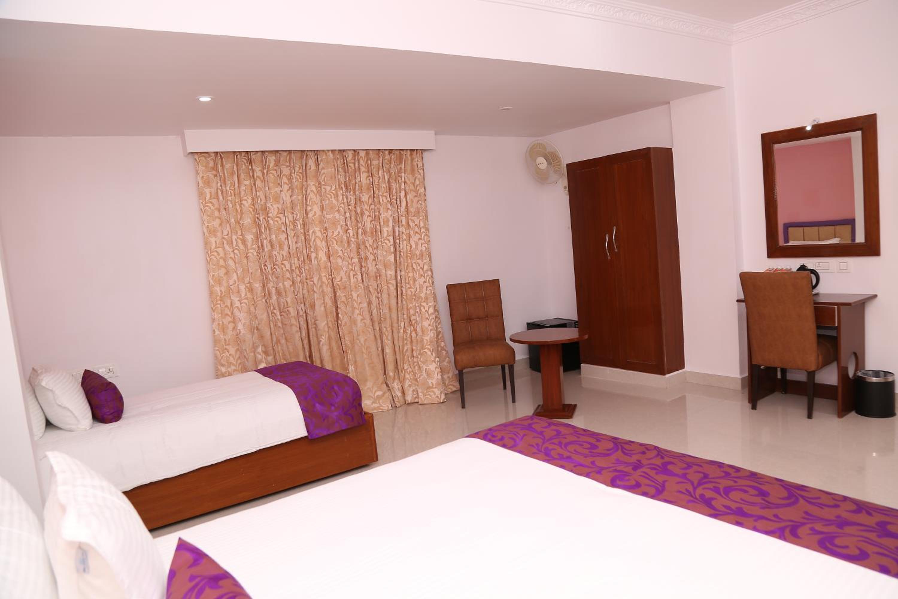 Triple Room with Shower