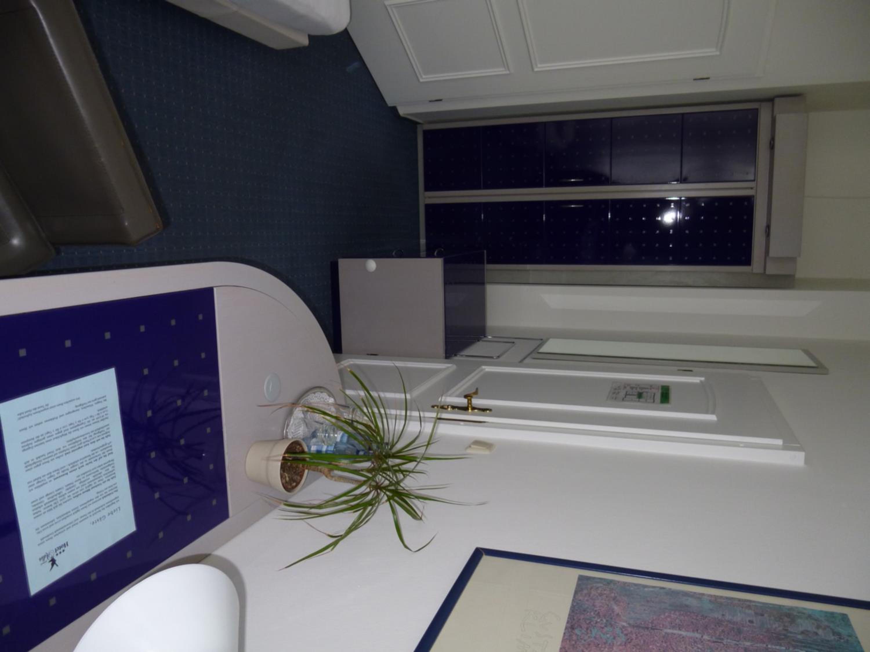 Double Room - Photo 5