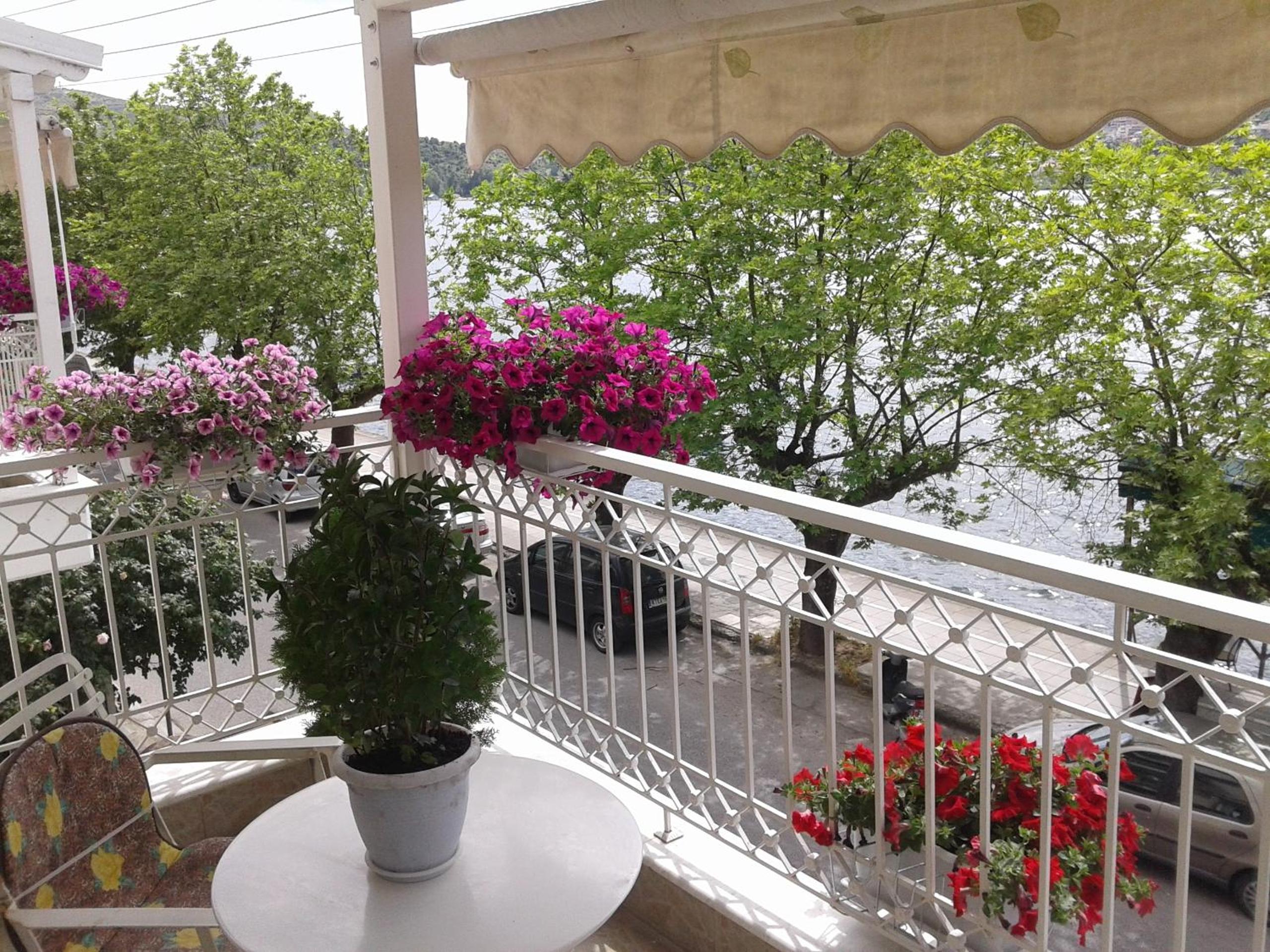Triple Room with Terrace - Photo 6