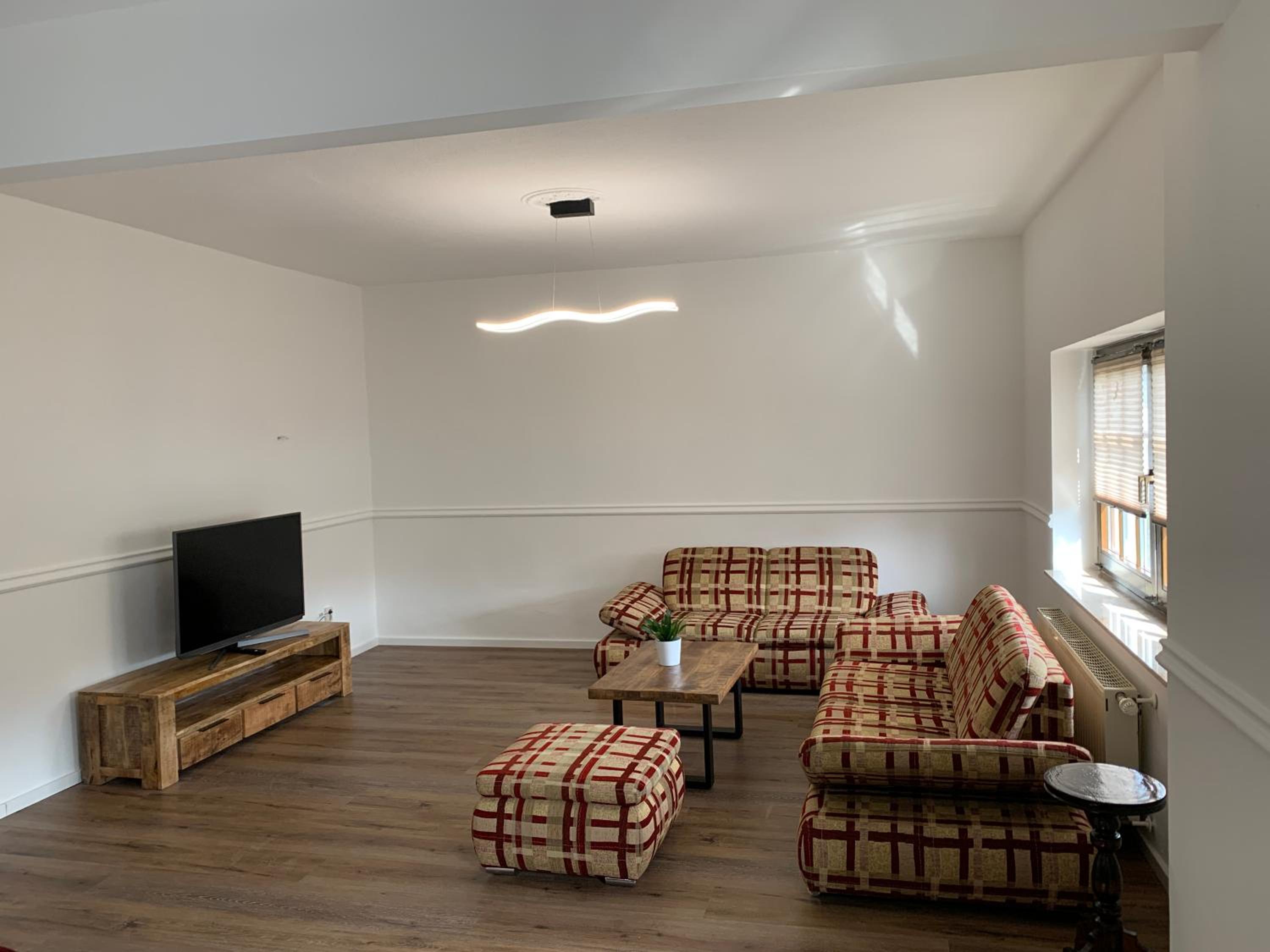 Executive Suite - Photo 2
