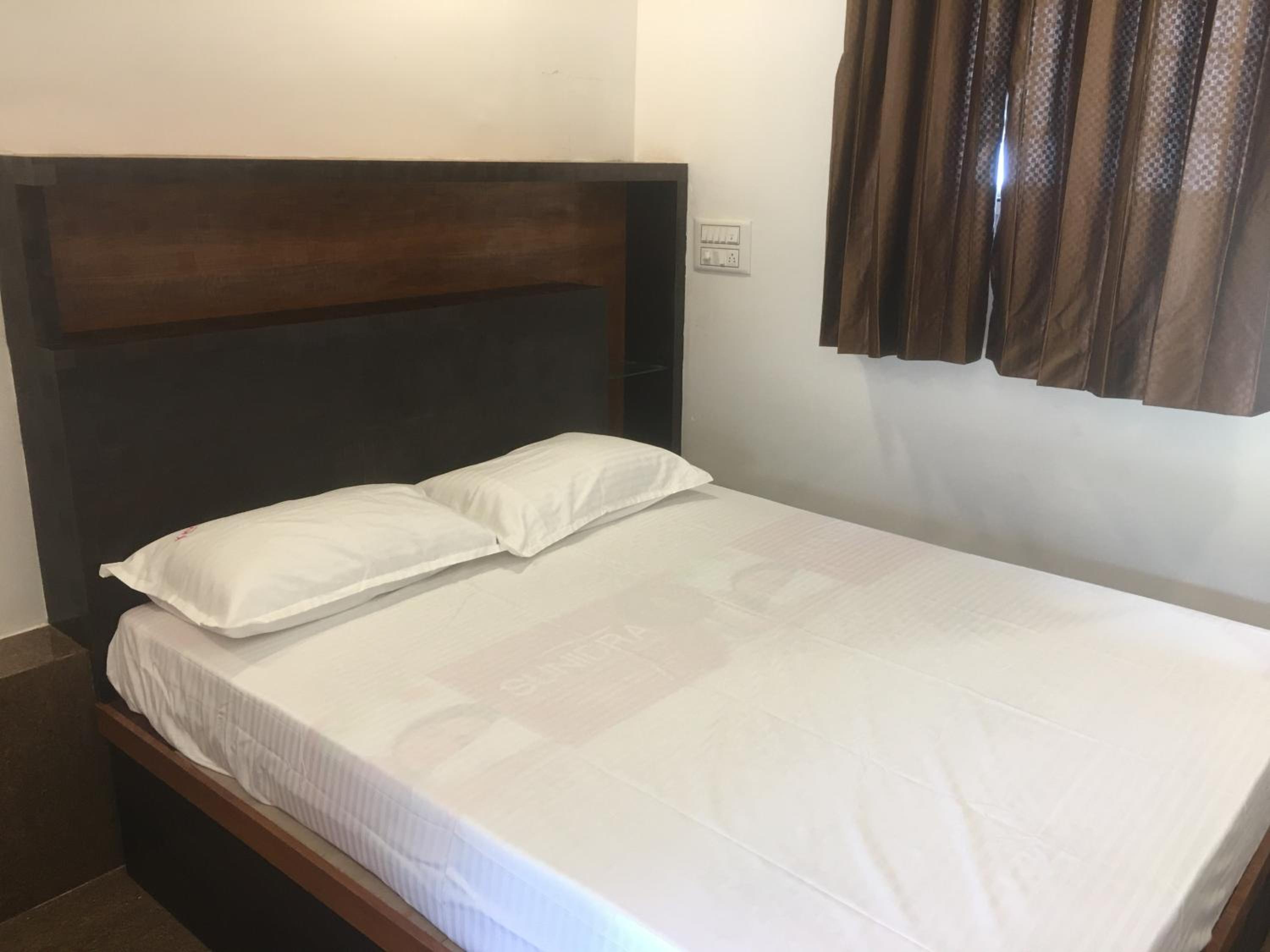 Deluxe Queen Room photo 1