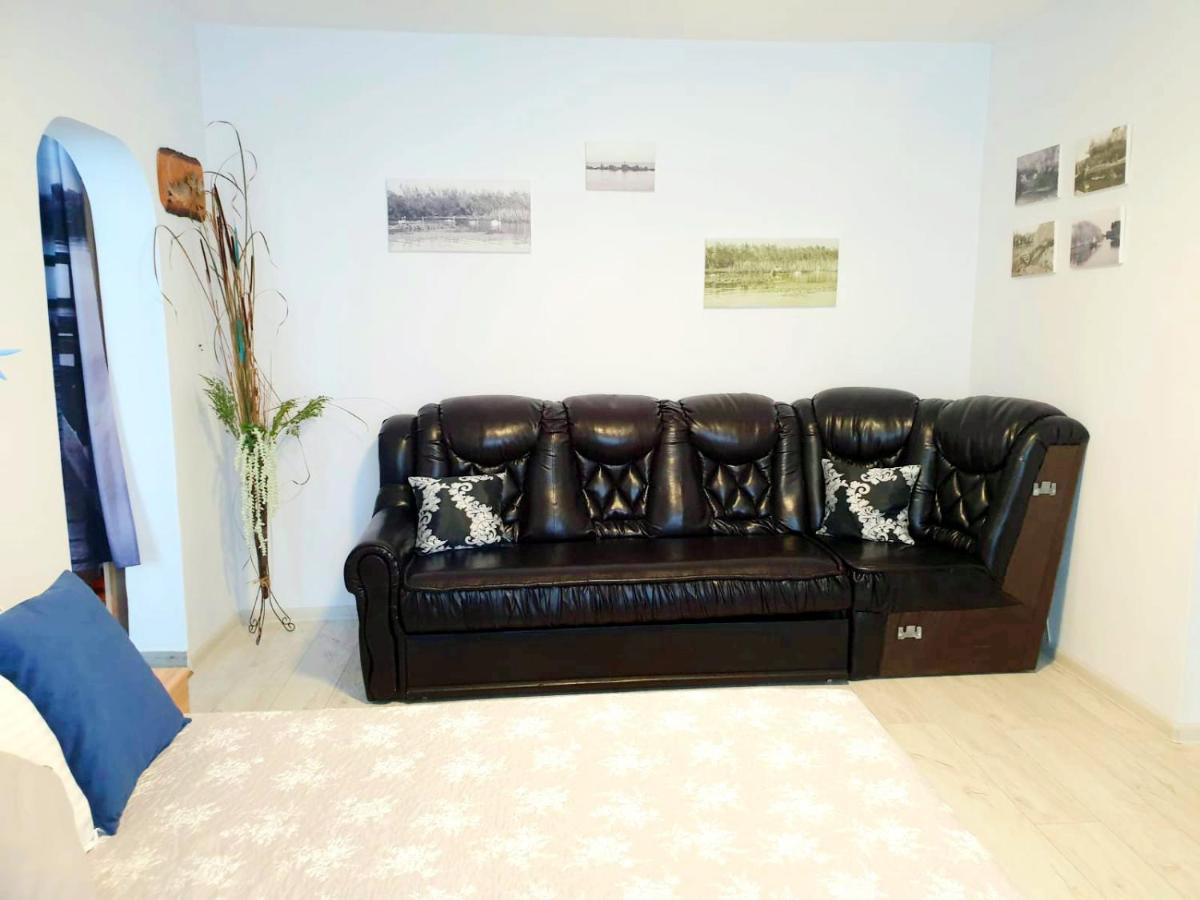 Two-Bedroom Apartment - Photo 23