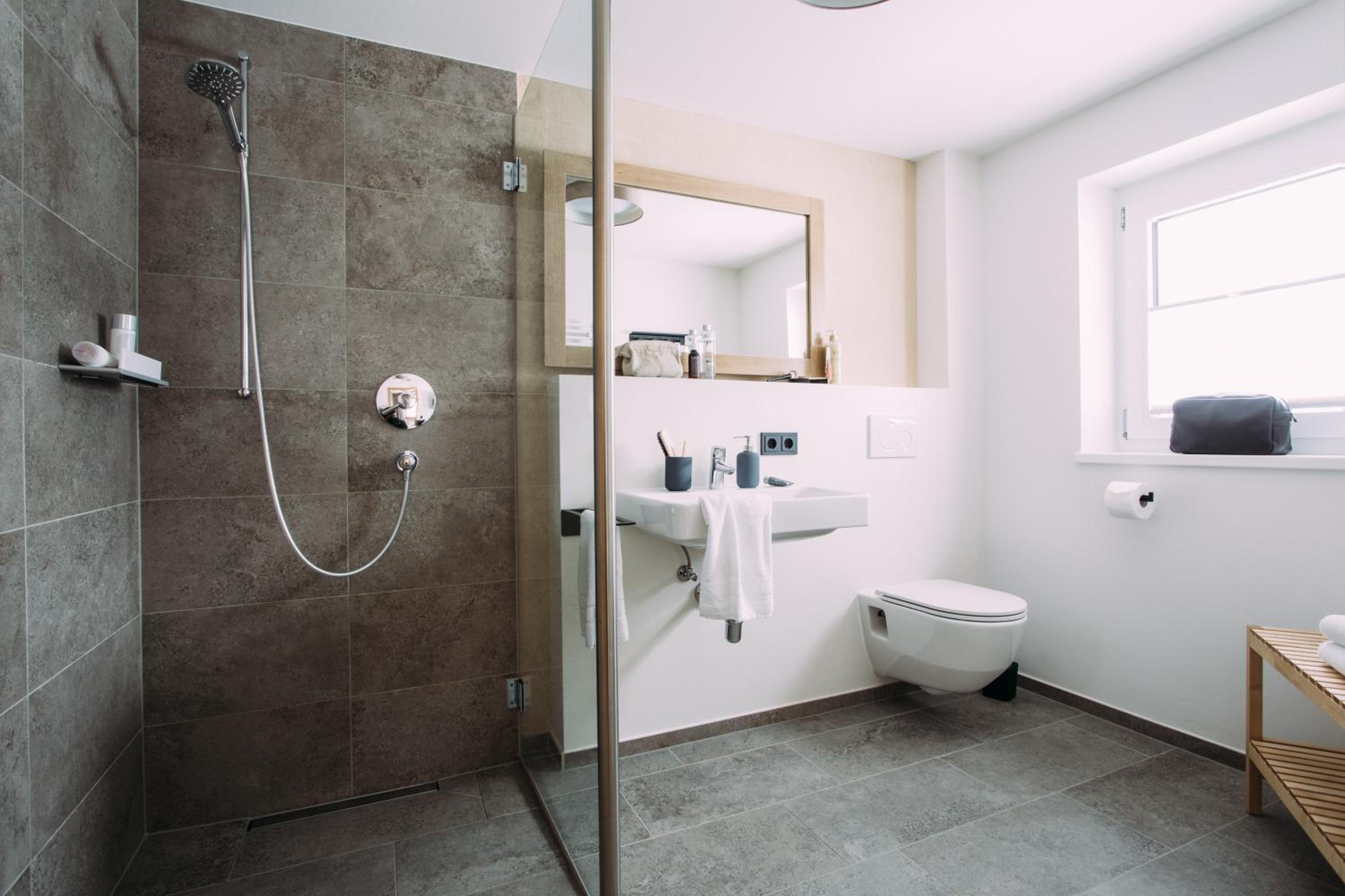 One-Bedroom Apartment - Photo 10