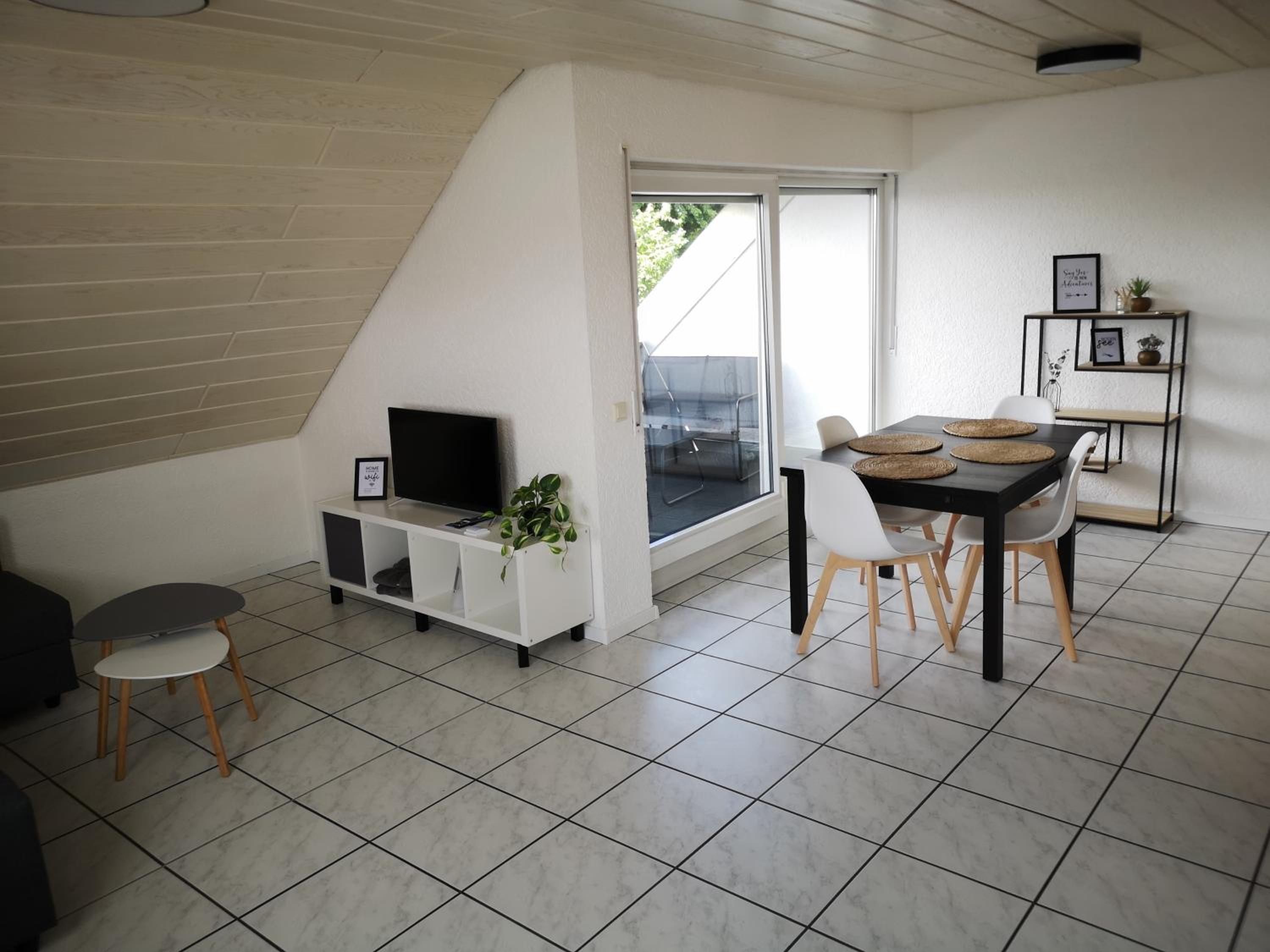 Apartment - Split Level photo 2