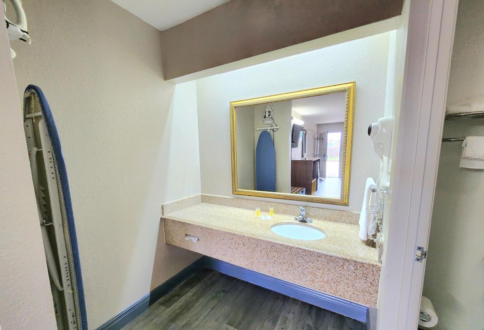 Days Inn by Wyndham San Antonio Southeast Frost Bank Center, Billede 4