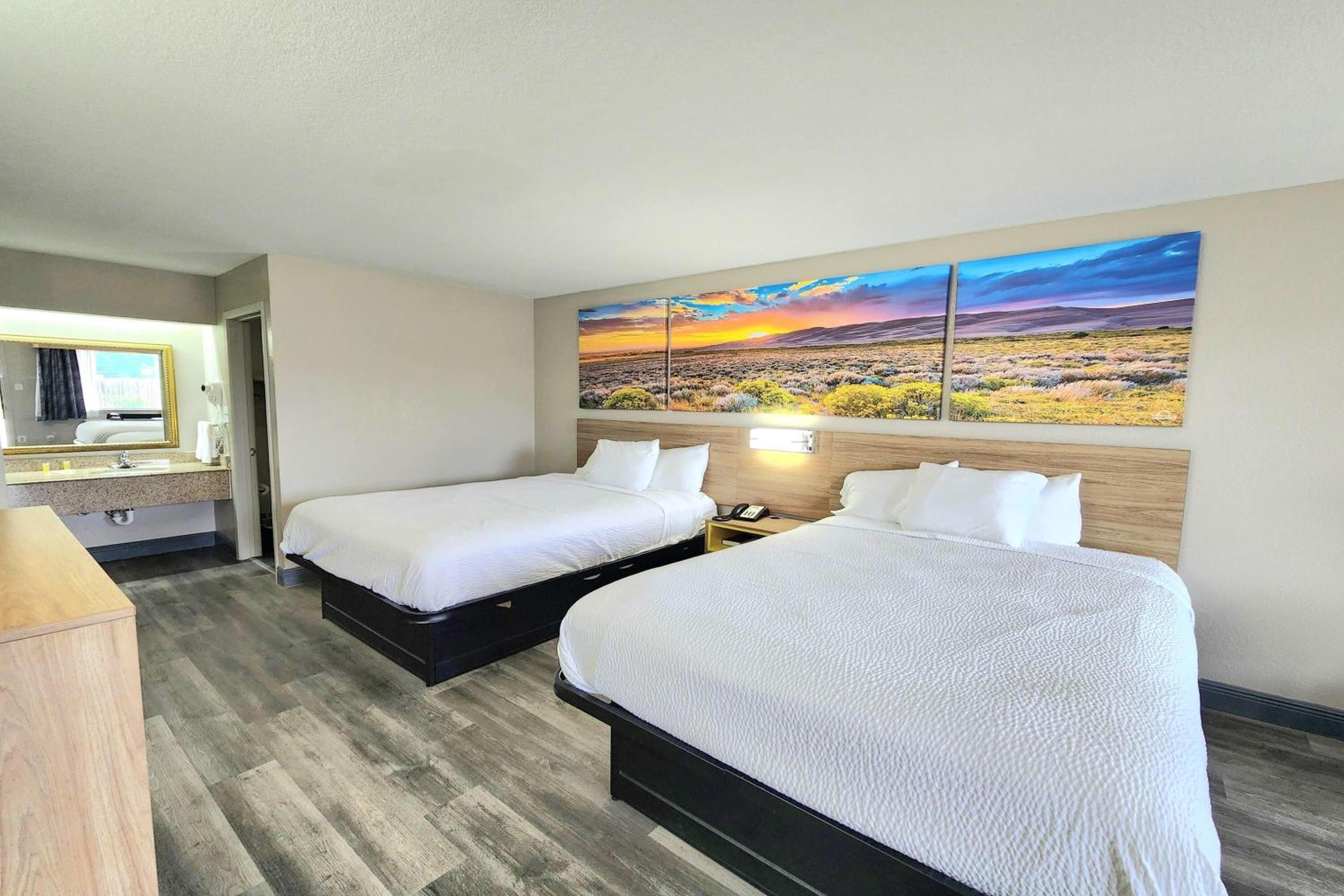 Queen Room with Two Queen Beds - Mobility Access/Non-Smoking