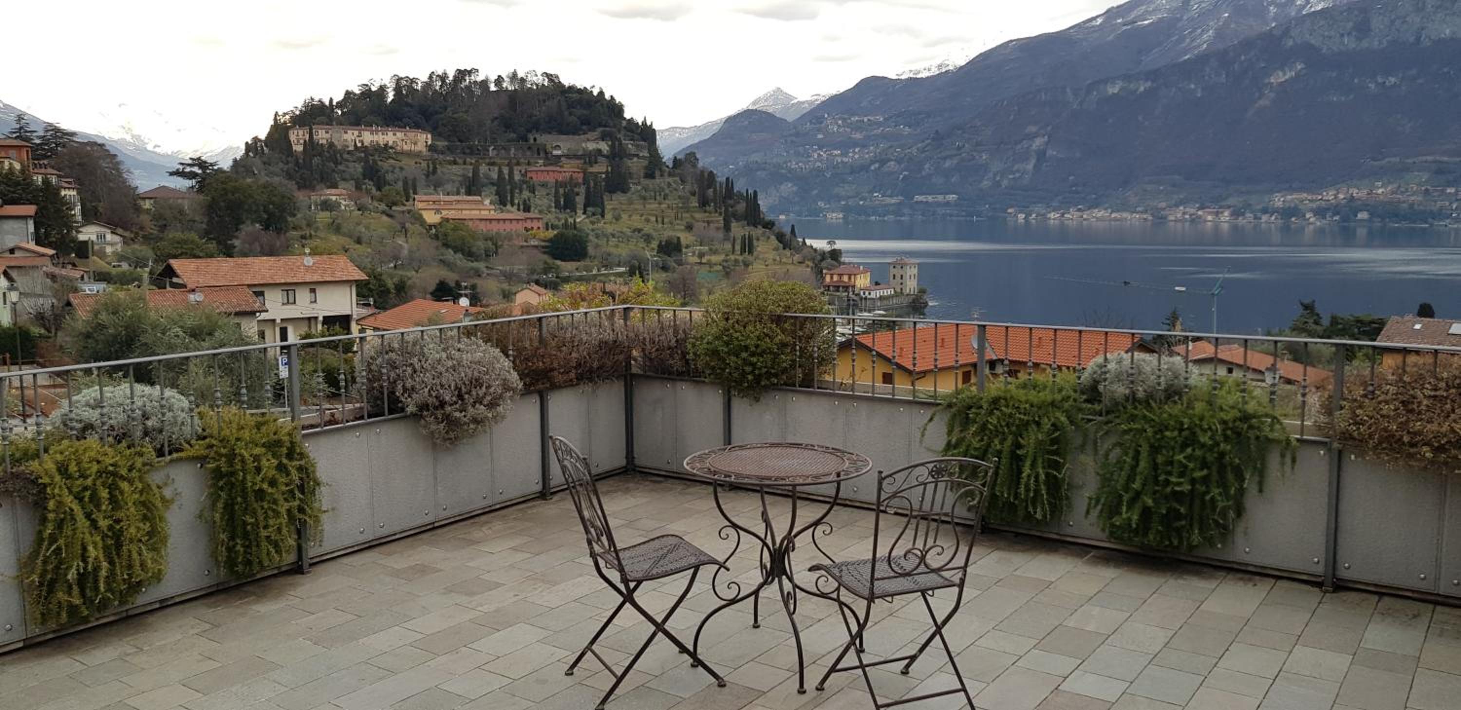 Apartment with Lake View - Photo 28