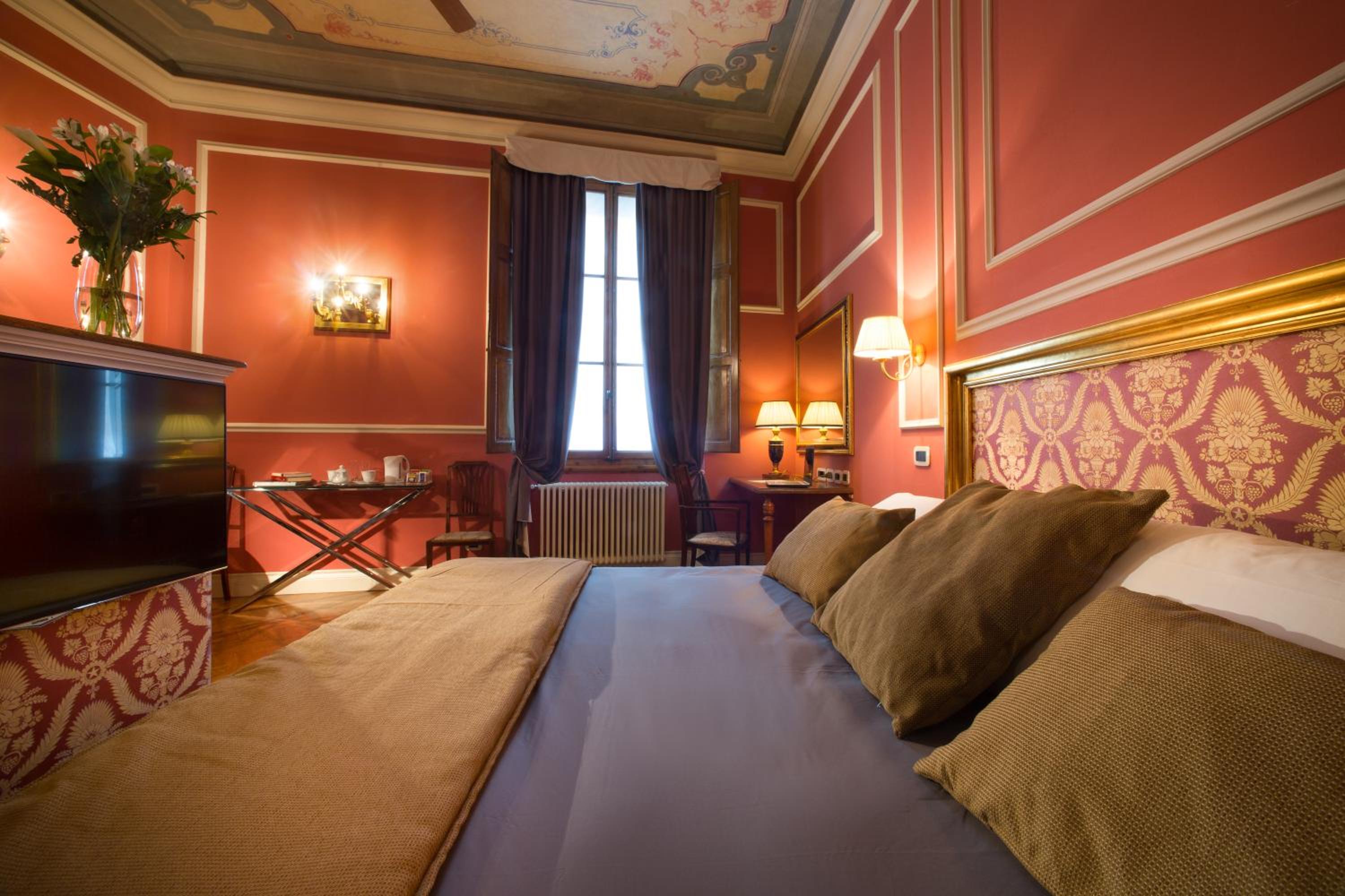 Deluxe Double or Twin Room photo 1