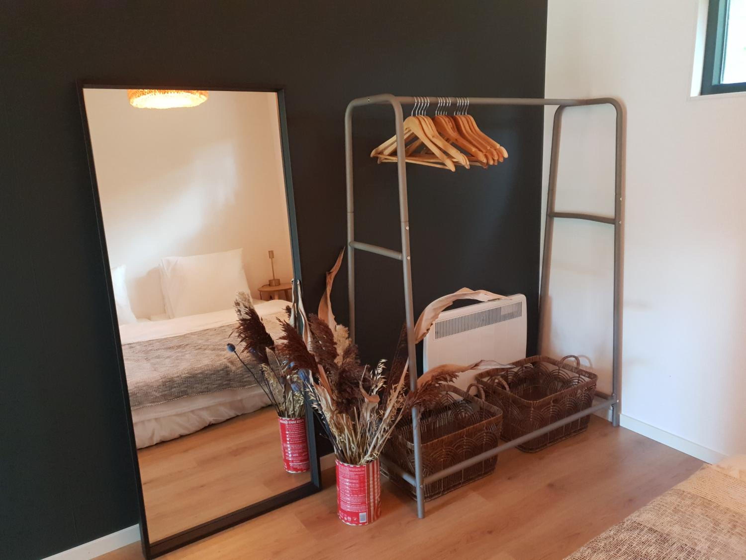 One-Bedroom House photo 1