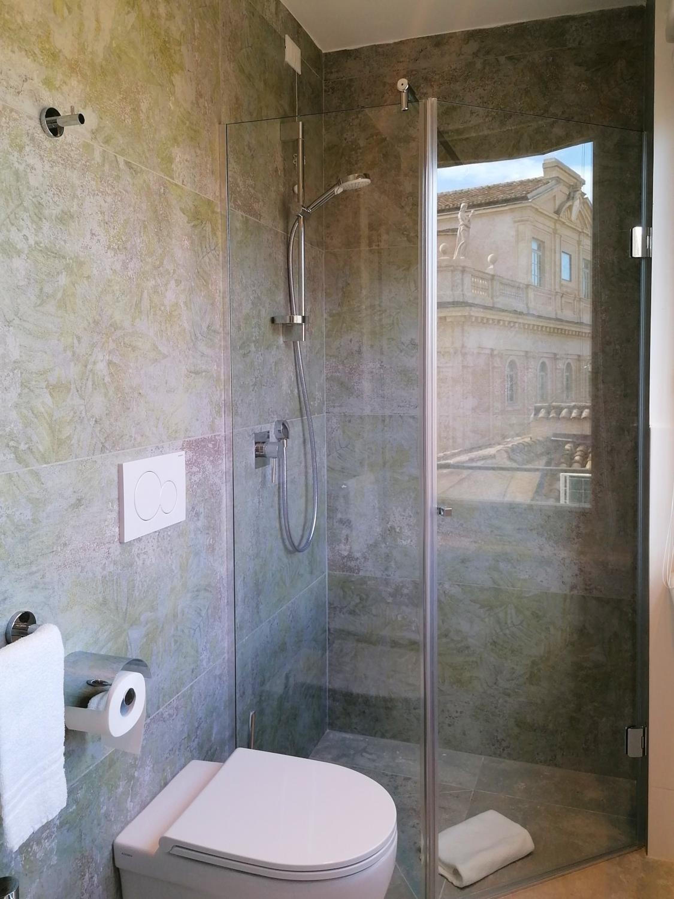 Double Room with Mountain View - Photo 2