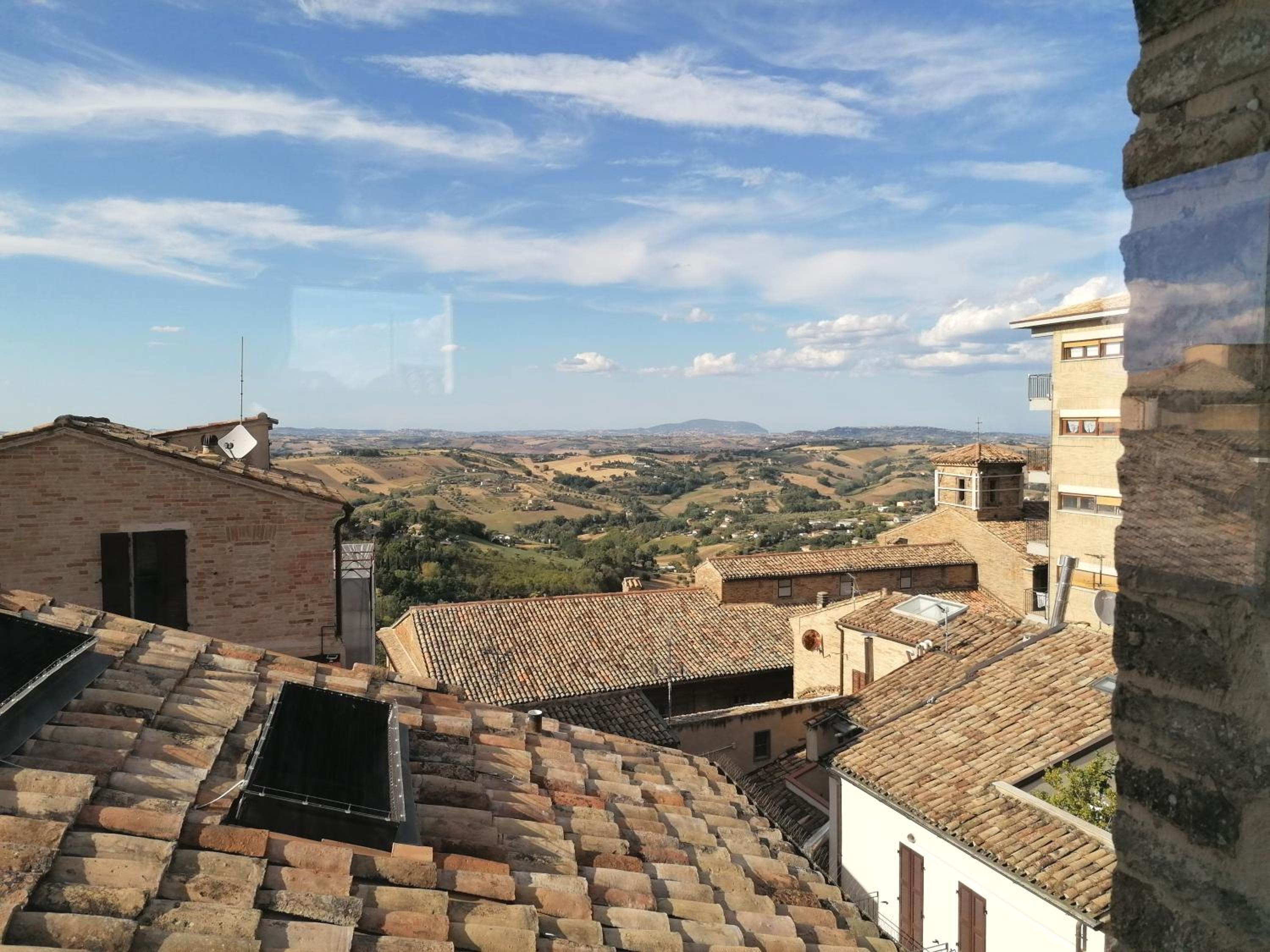 Double Room with Mountain View - Photo 8