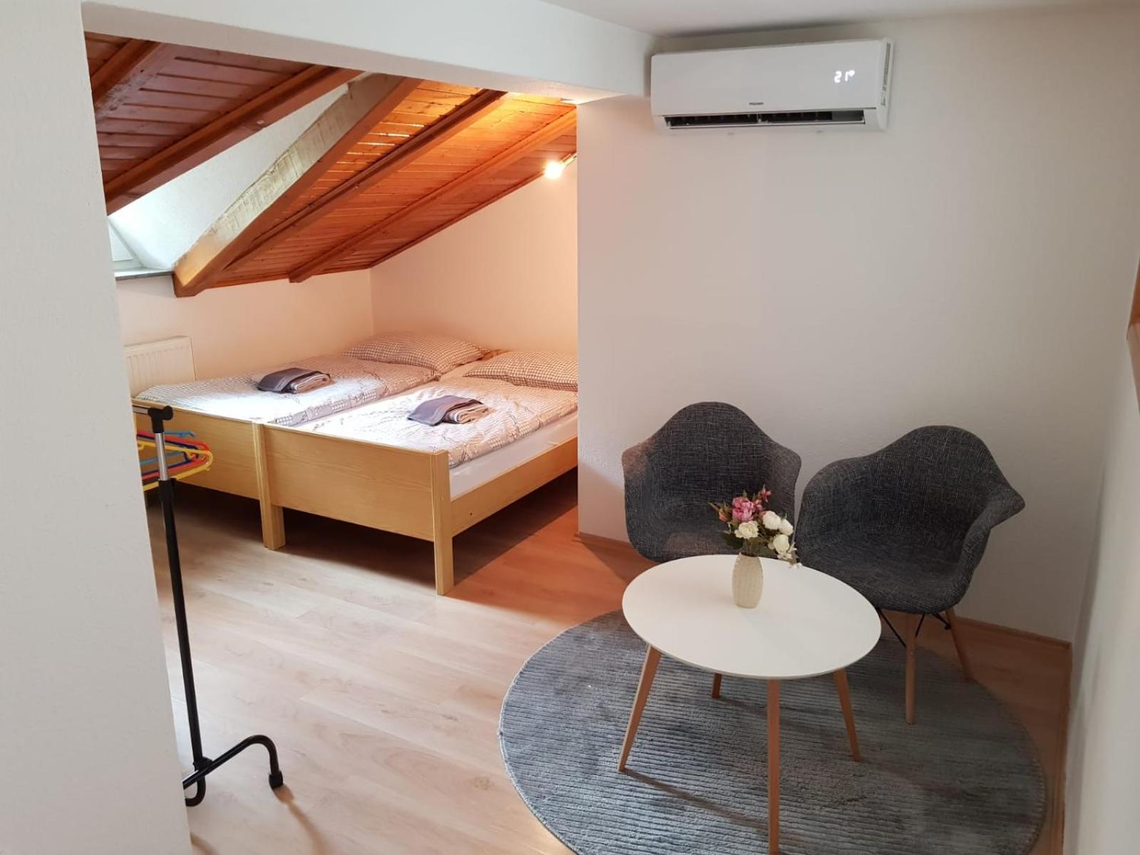 One-Bedroom Apartment photo 2