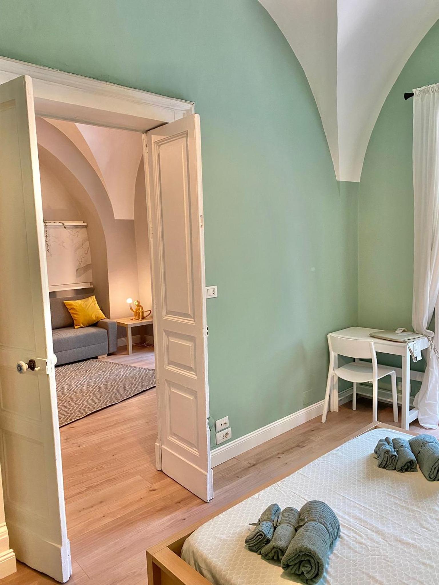 One-Bedroom Apartment - Photo 9