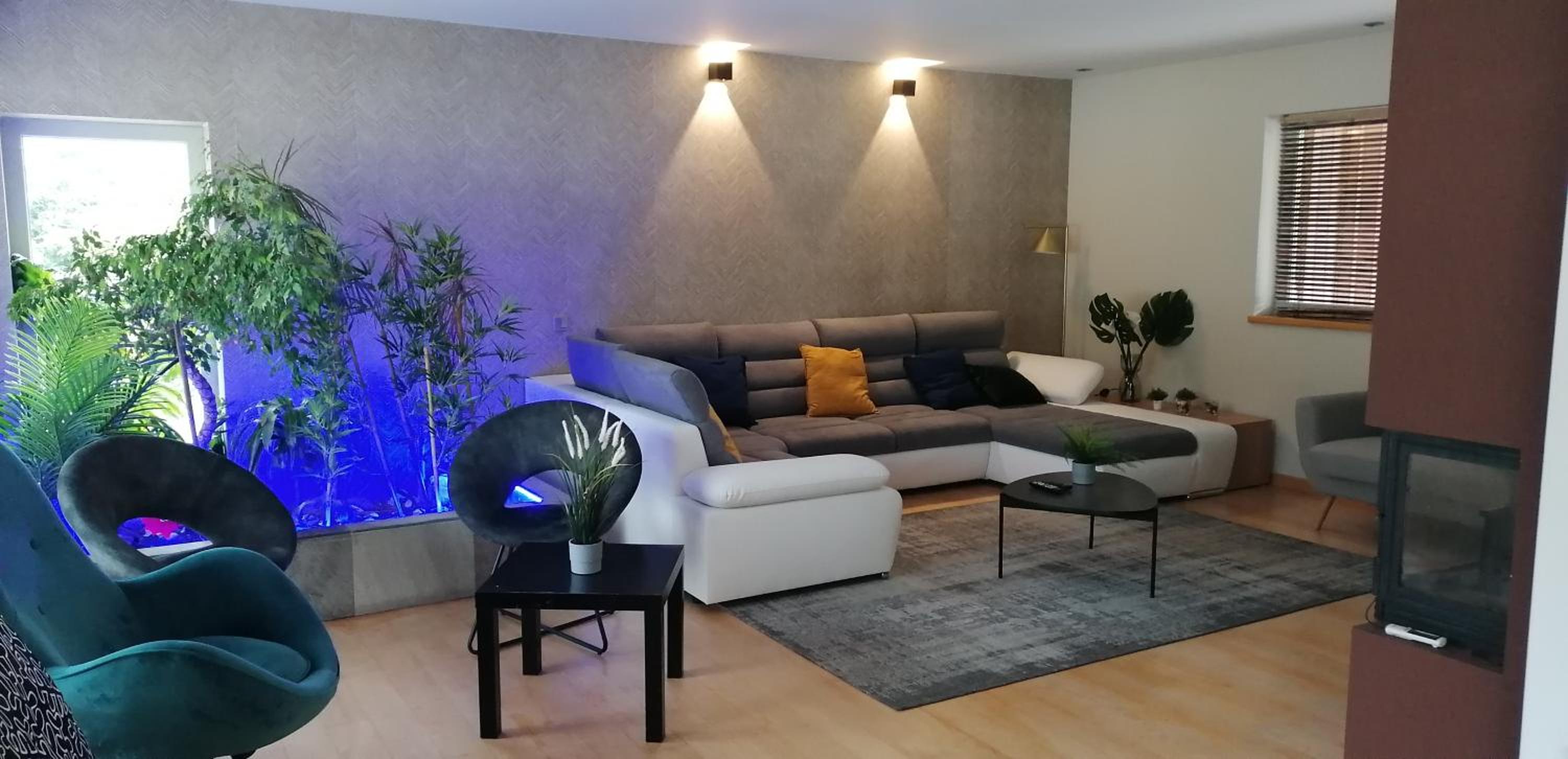 Family Room photo 2